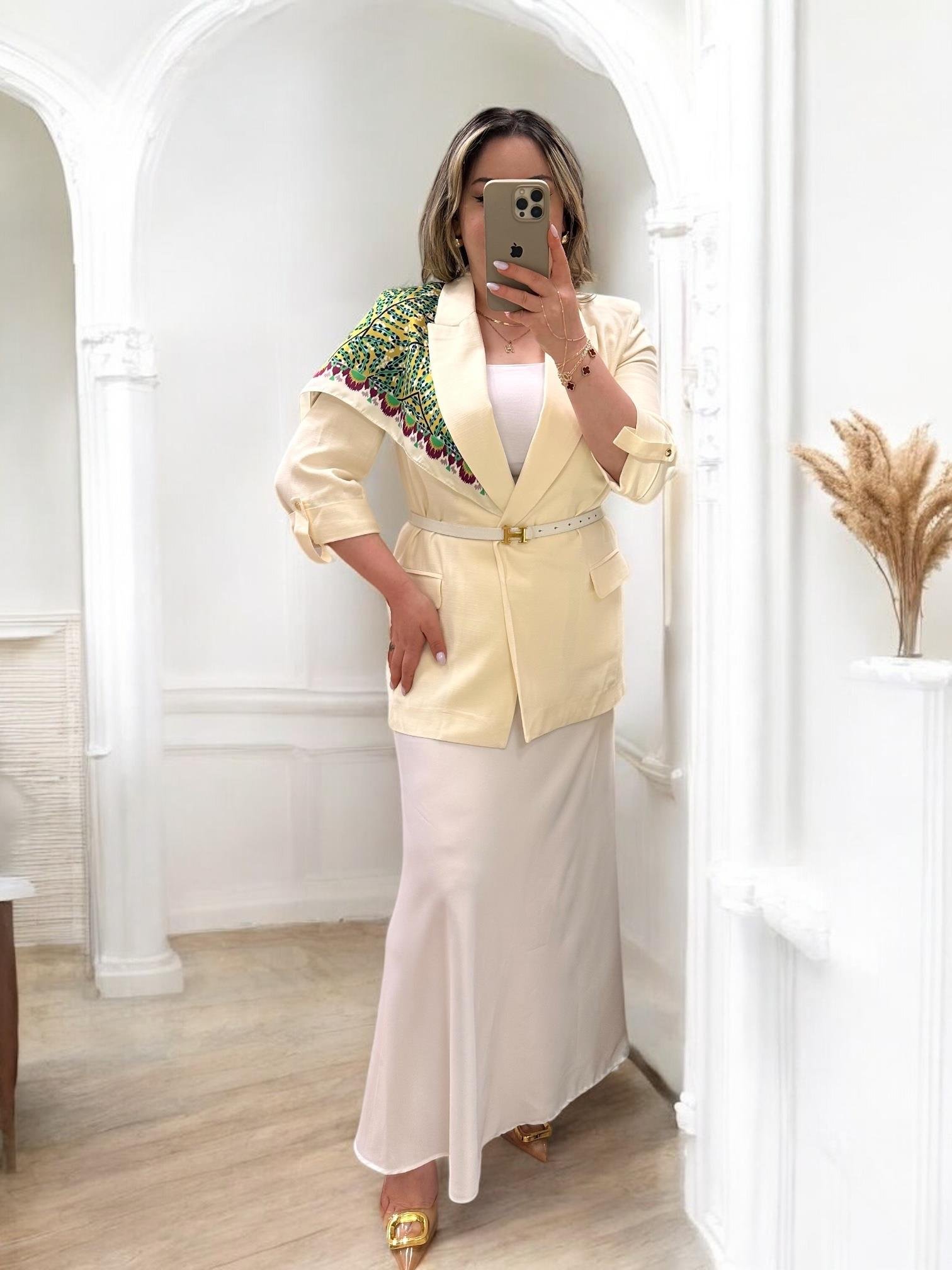 KATLAMALI KOL DETAYLI BLAZER SARI 