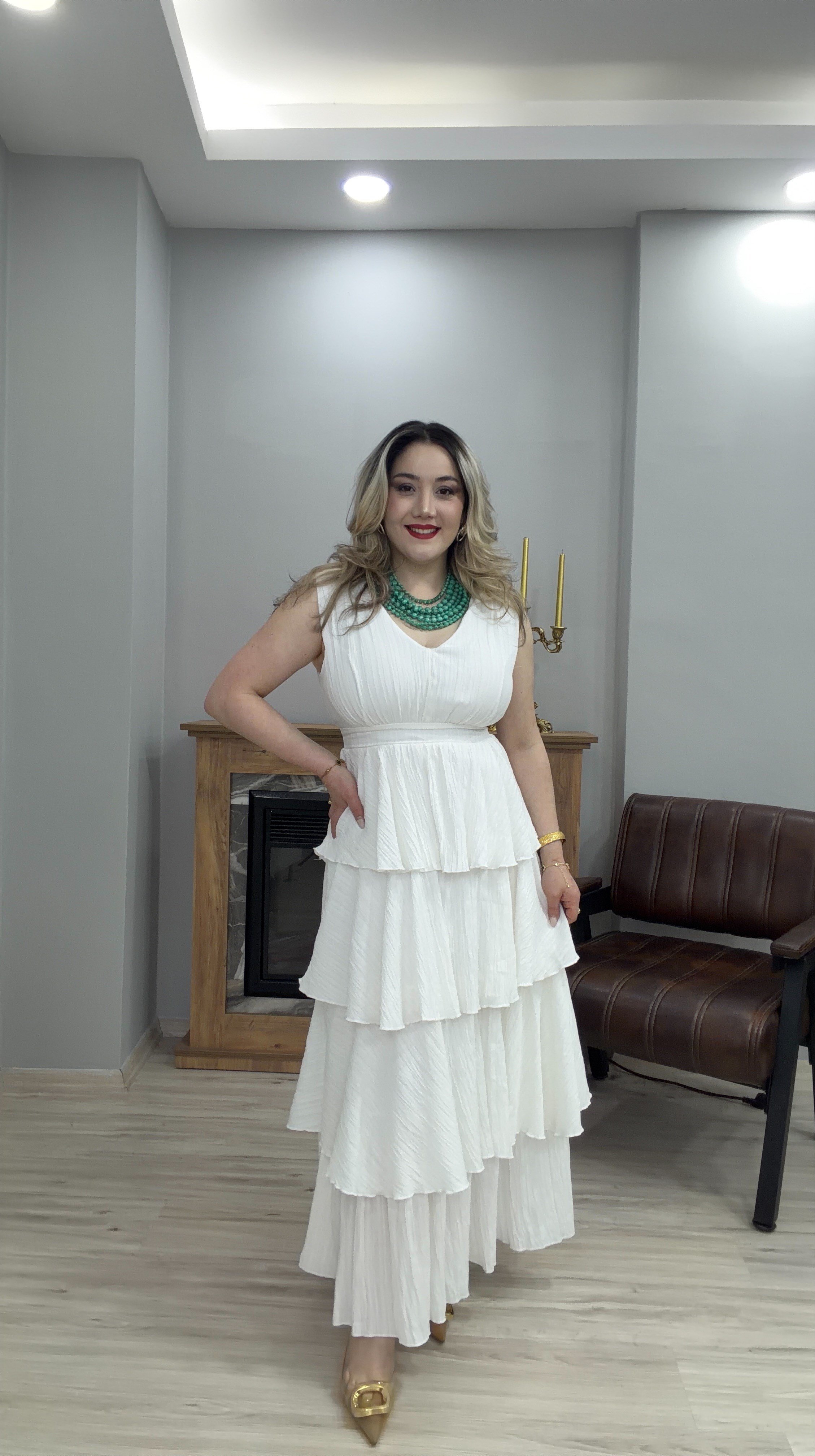 KATLI V YAKA ASKILI ELBİSE EKRU