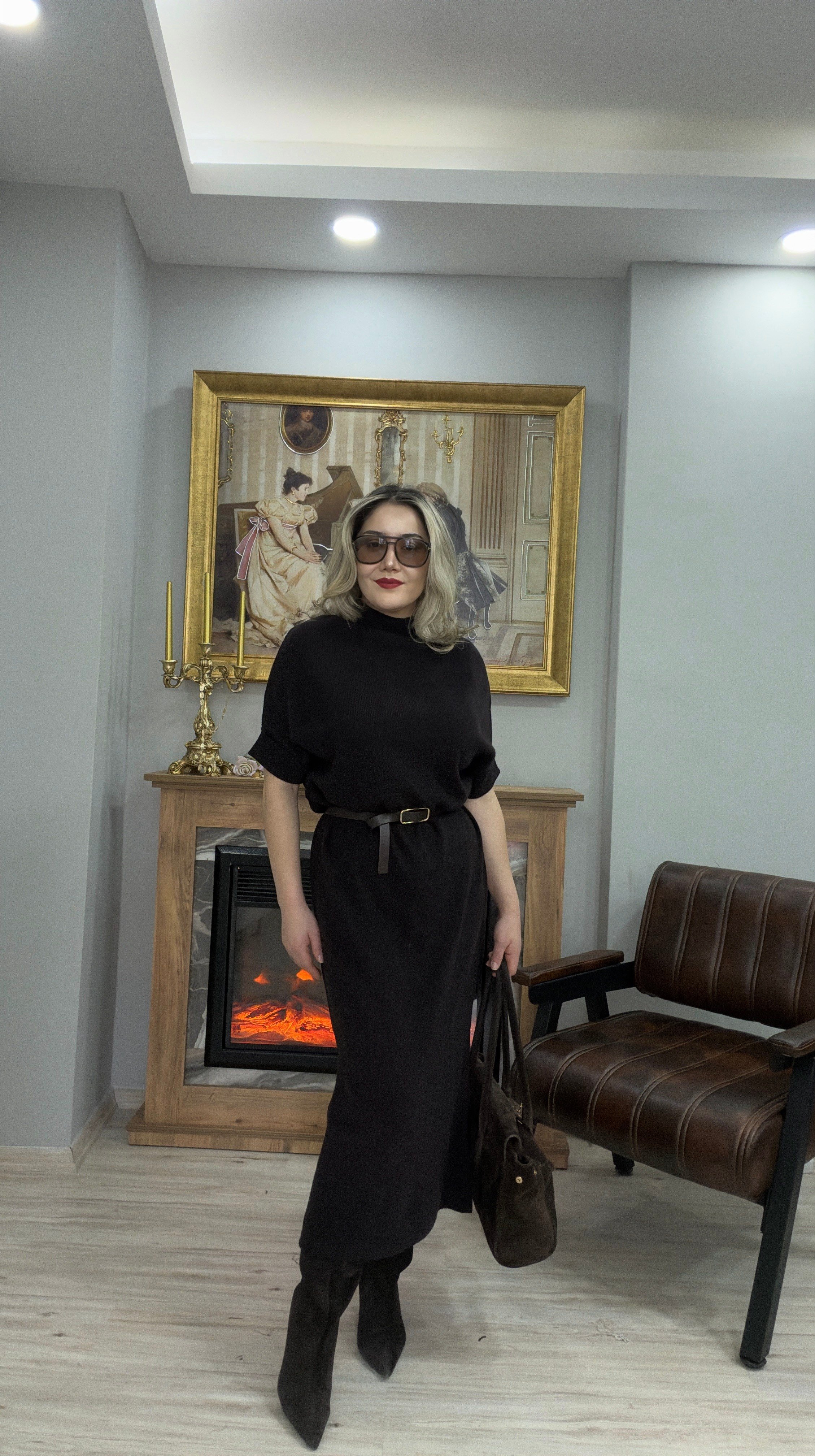 KEMERLİ TRİKO ELBİSE KAHVE