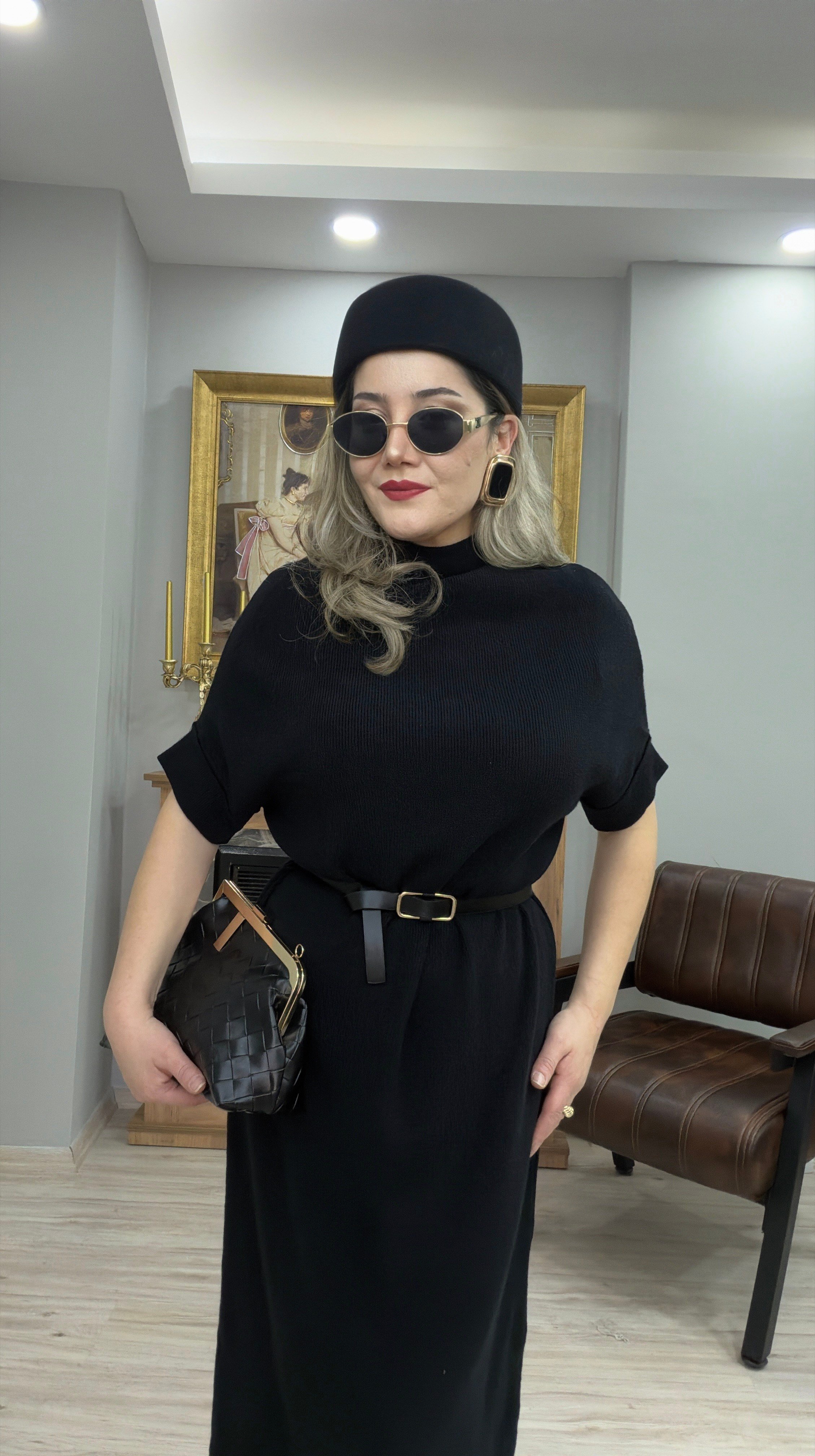 KEMERLİ TRİKO ELBİSE SİYAH