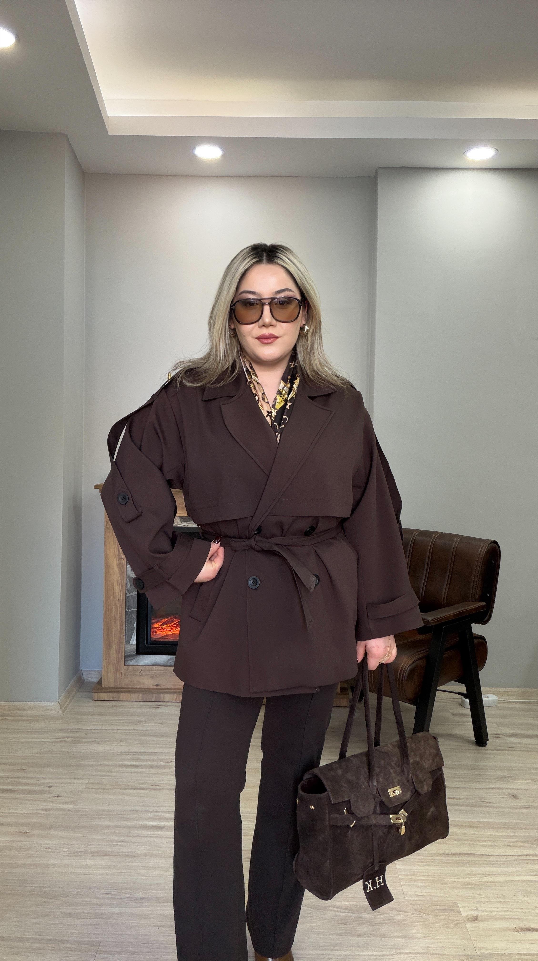 KISA KUŞAKLI TRENÇKOT KAHVE
