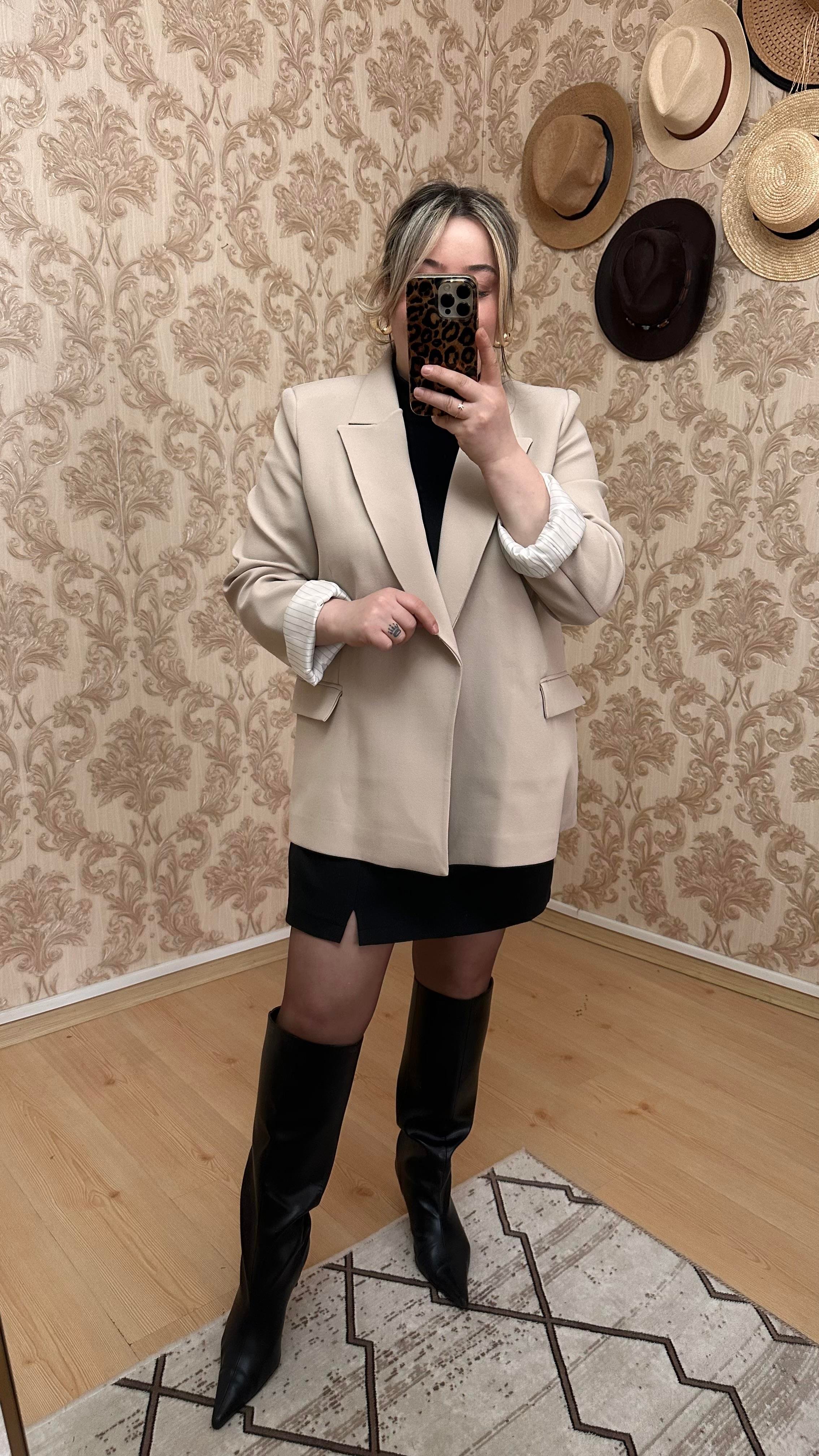 KOL KATLAMALI BLAZER CEKET TAŞ