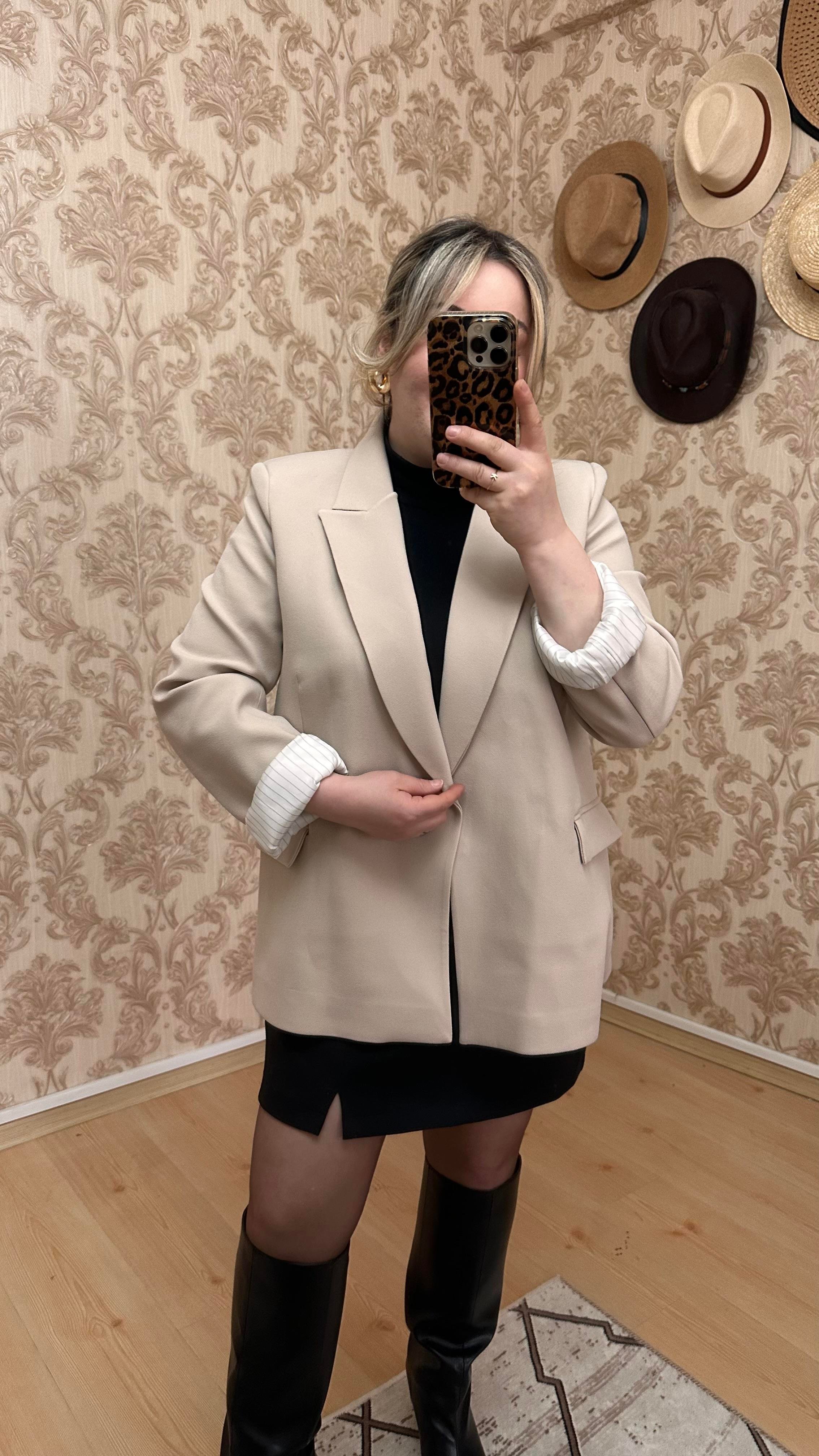 KOL KATLAMALI BLAZER CEKET TAŞ
