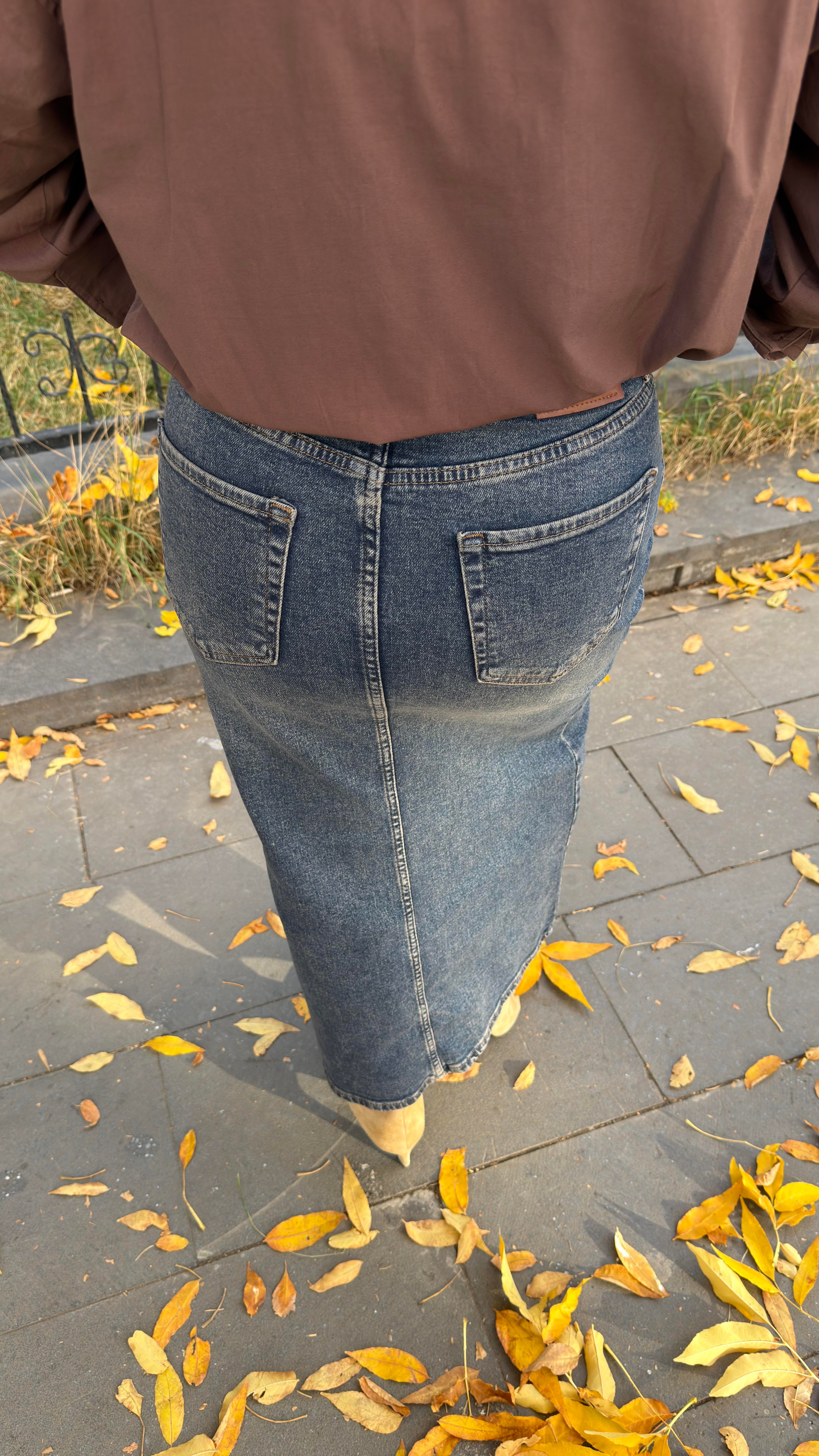ÖNDEN YIRTMAÇLI PASLI JEAN ETEK 