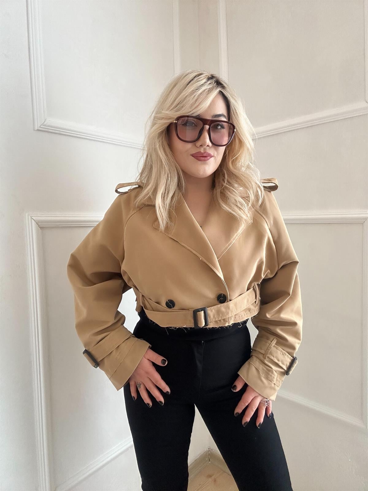 Oversize kısa trenç
