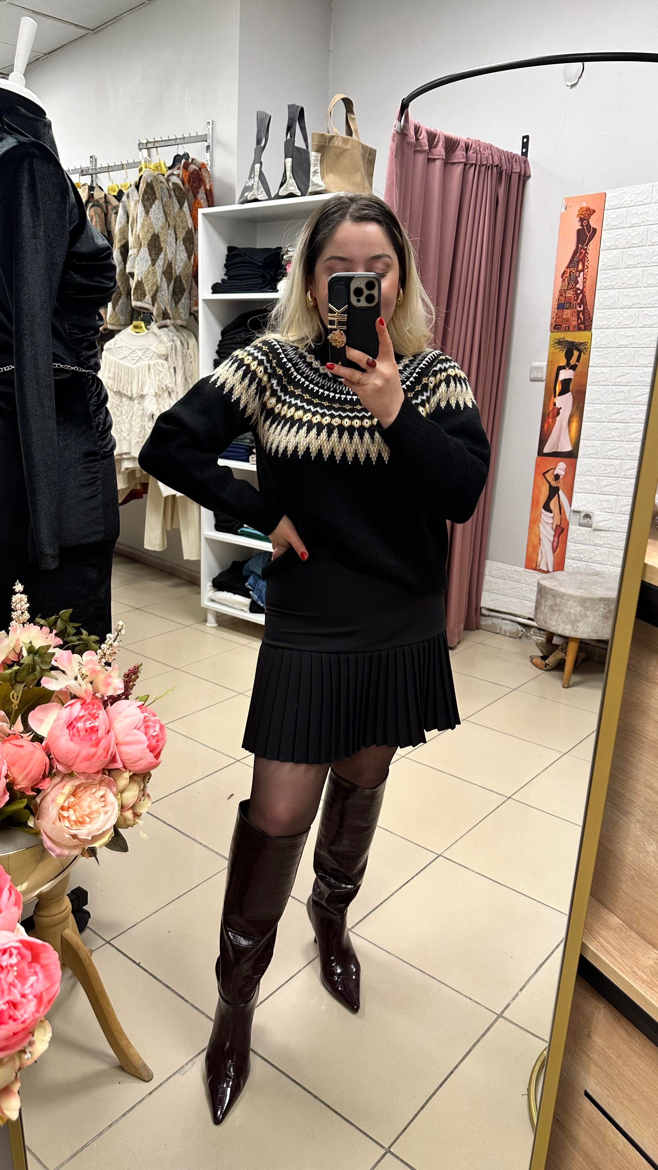 Pileli kumaş etek siyah