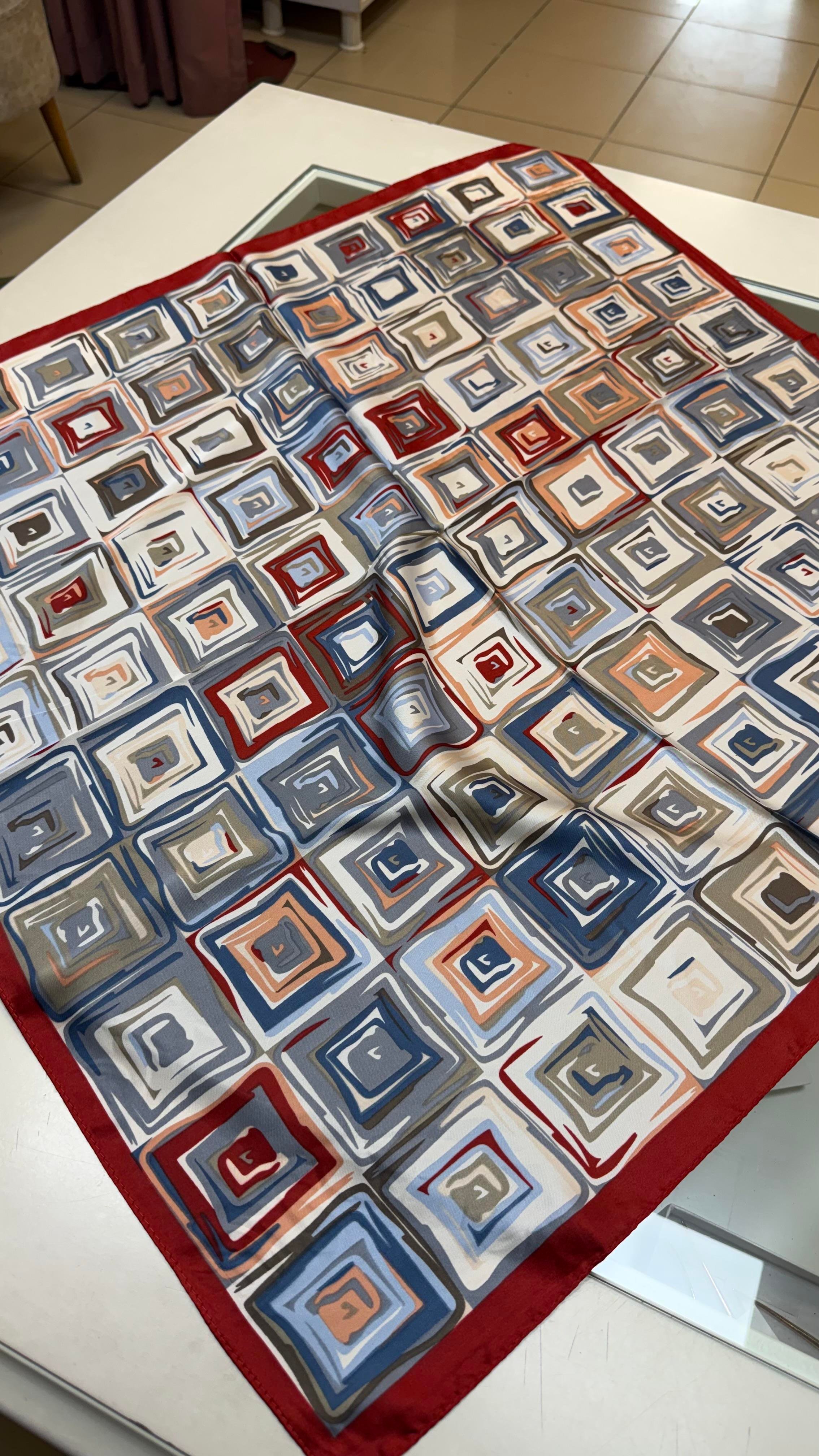 RENKLİ KARE DESENLİ ŞAL KIRMIZI 70*70