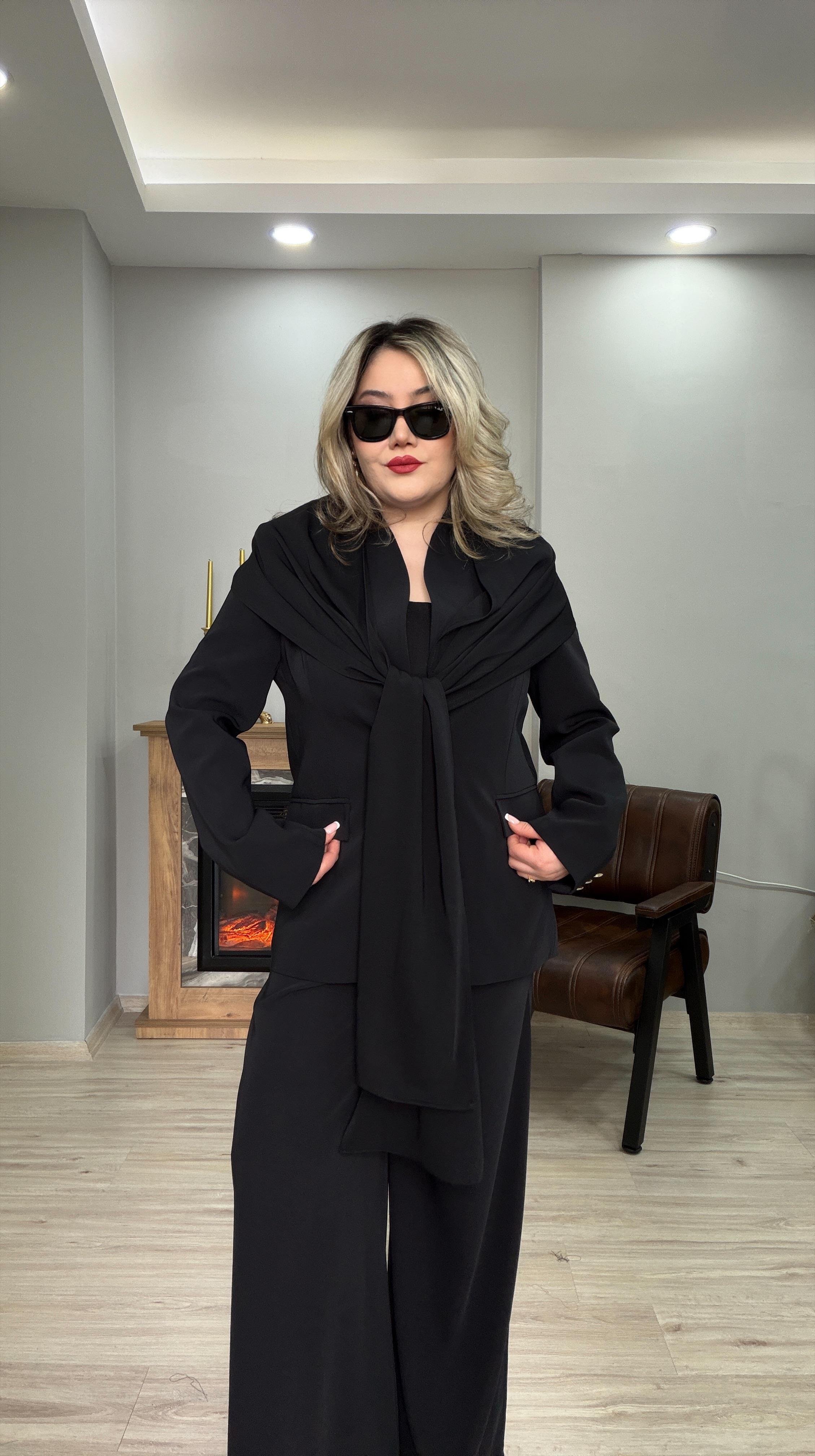 ŞAL DETAYLI GOLD DÜĞMELİ  BLAZER