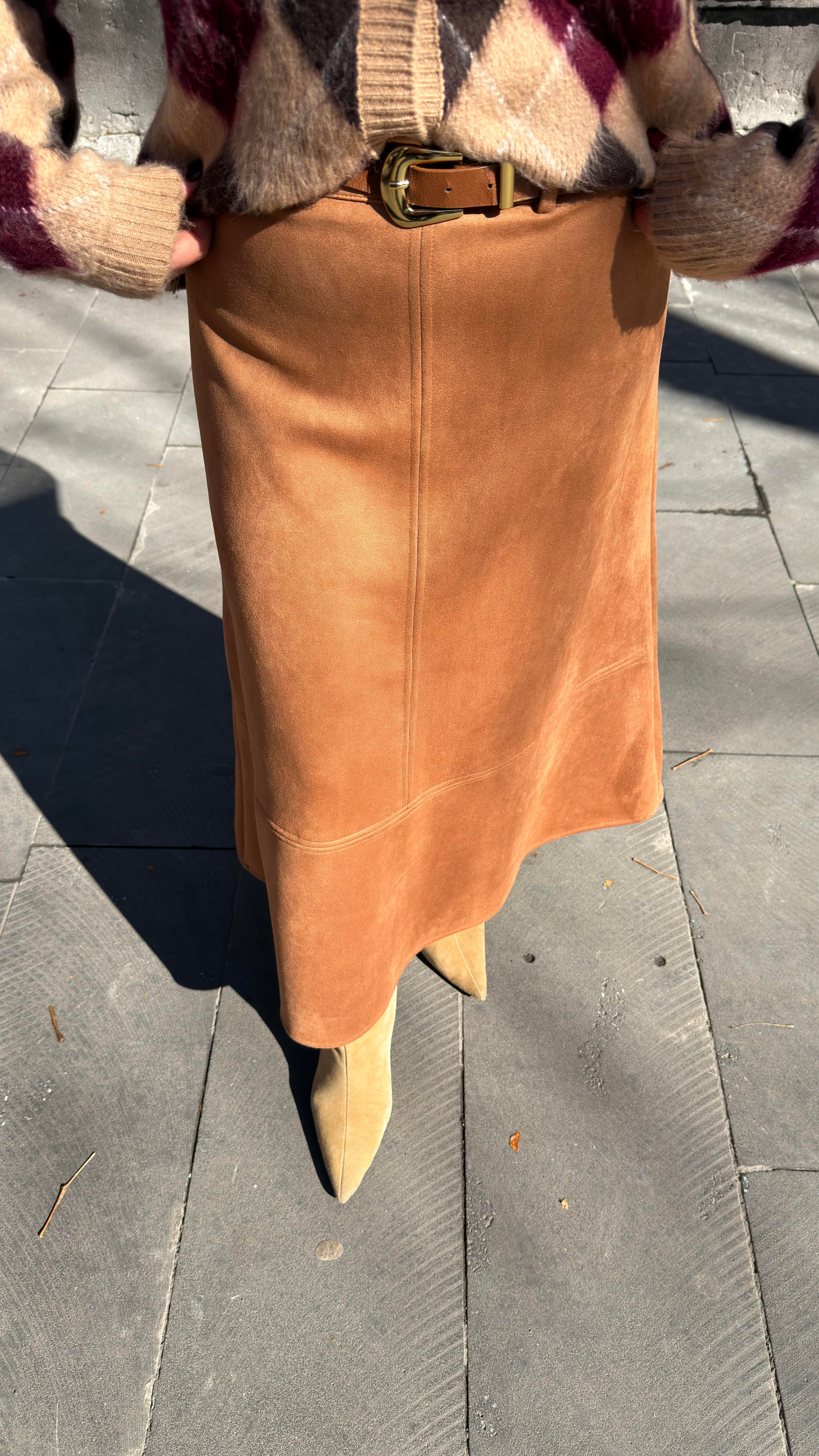 SÜET ÇAN ETEK TABA