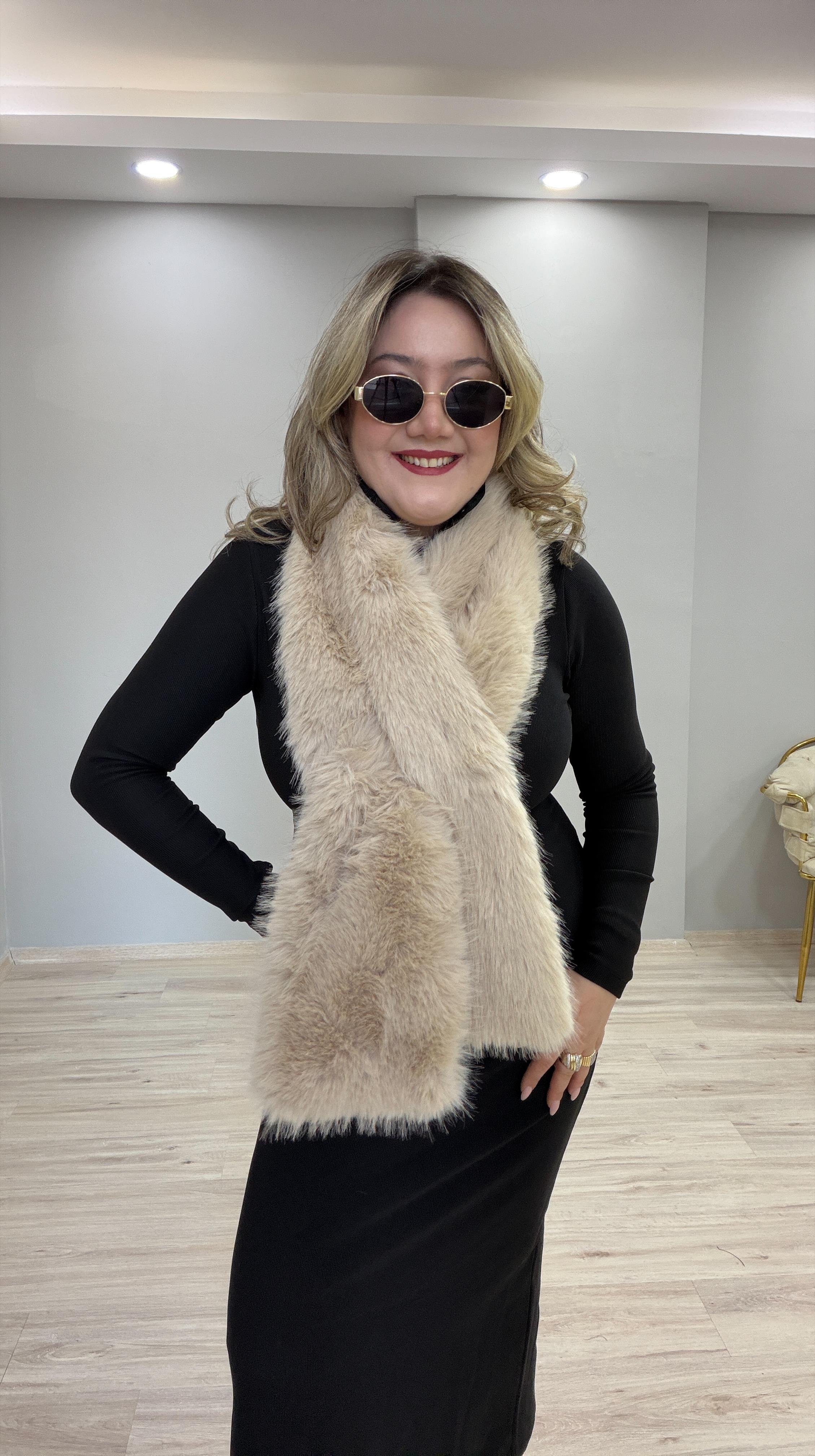 SUNİ KÜRK OTRİŞ ATKI TAŞ