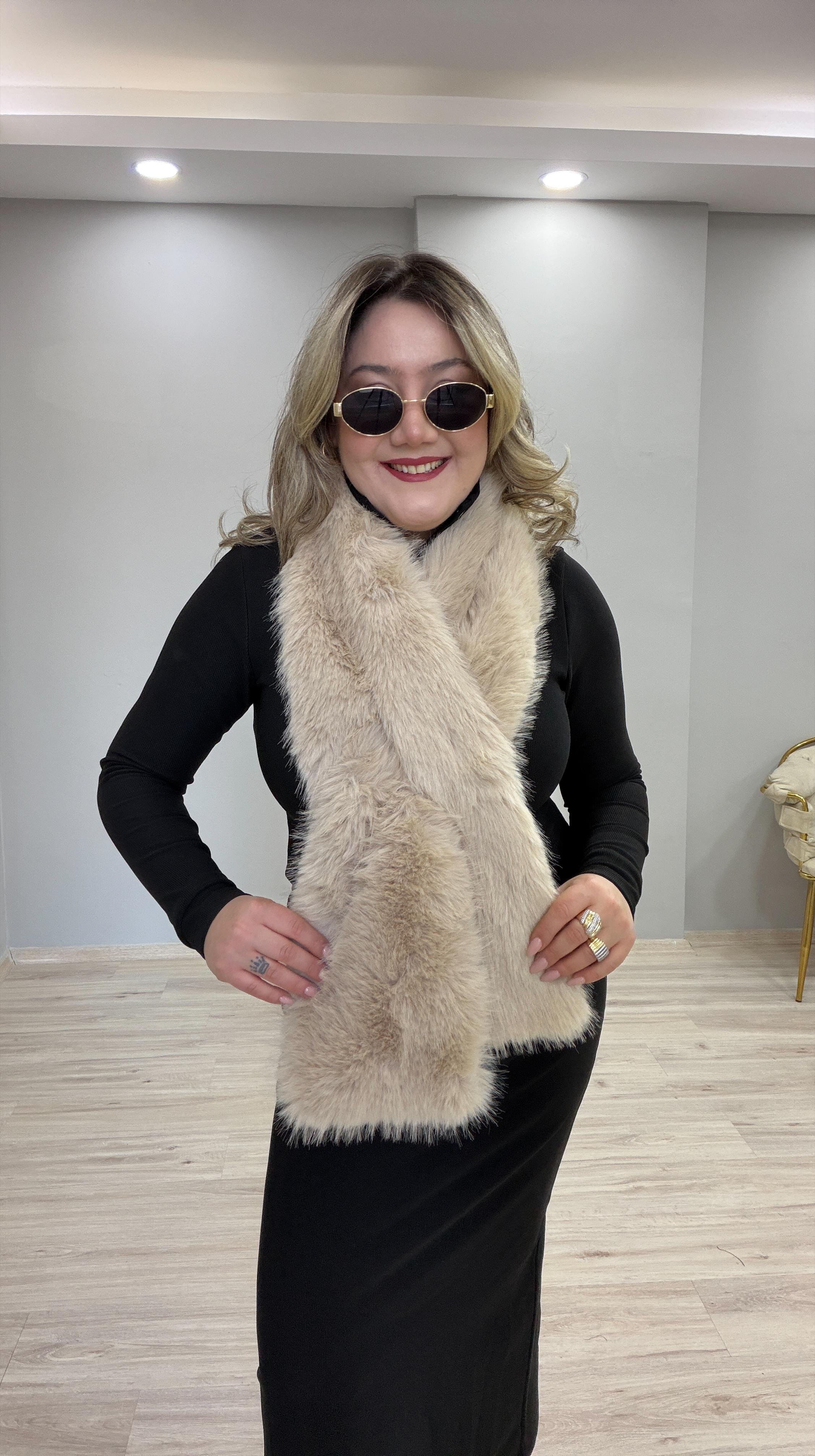 SUNİ KÜRK OTRİŞ ATKI TAŞ