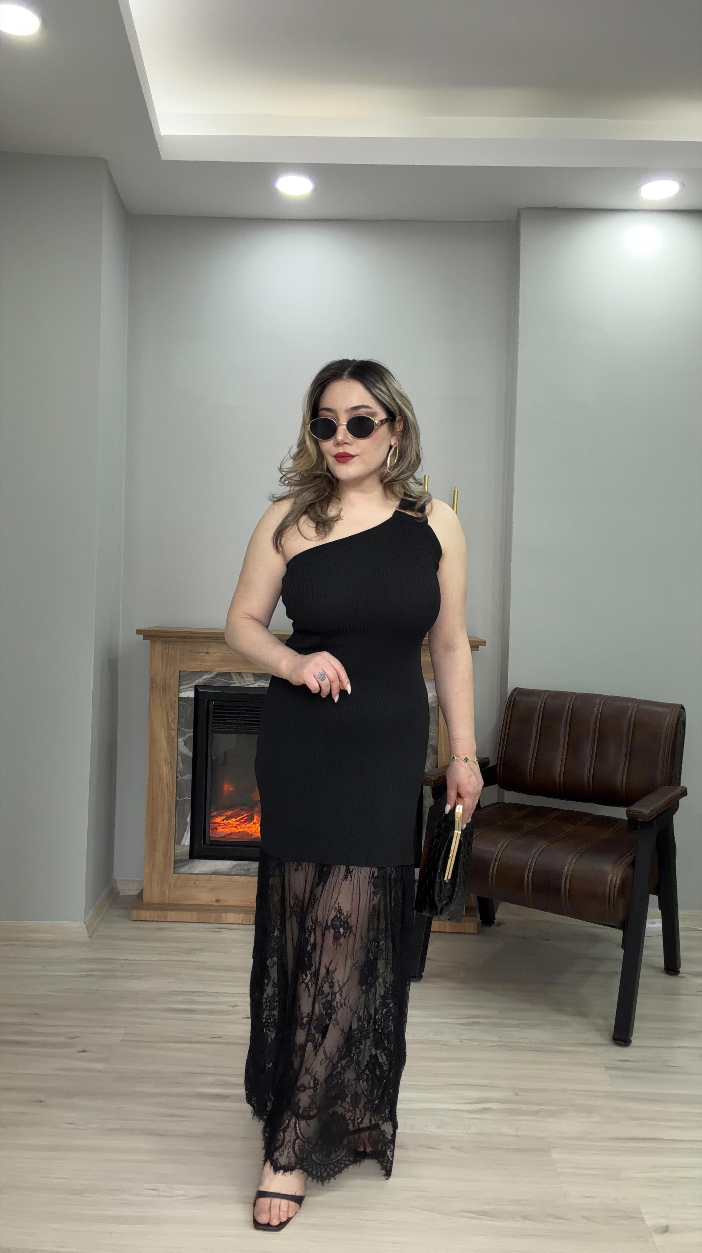 TEK OMUZ GÜPÜR DETAYLI ELBİSE SİYAH