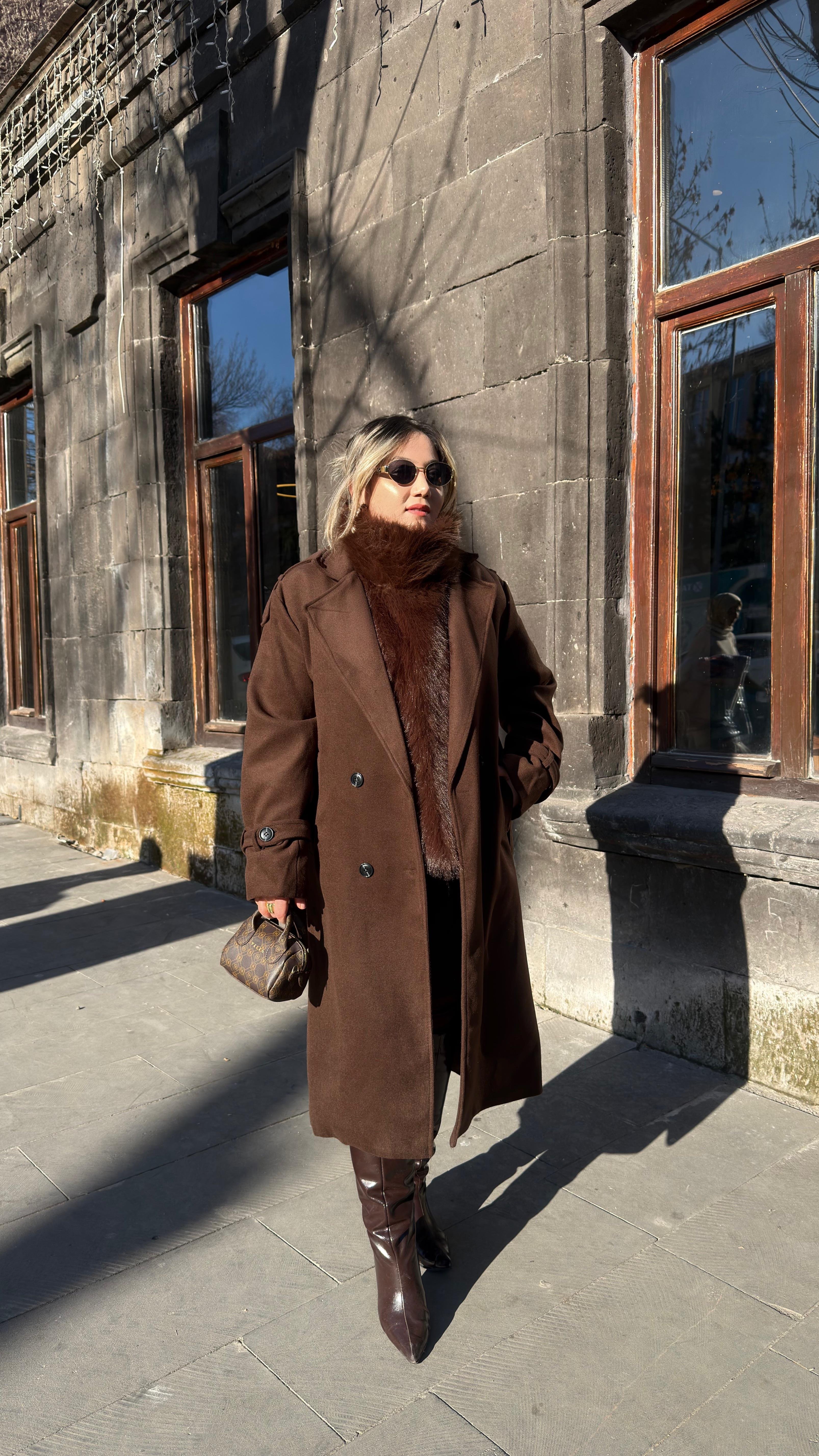 TRENÇ MODEL BELDEN KUŞAKLI KAŞE KABAN KAHVE