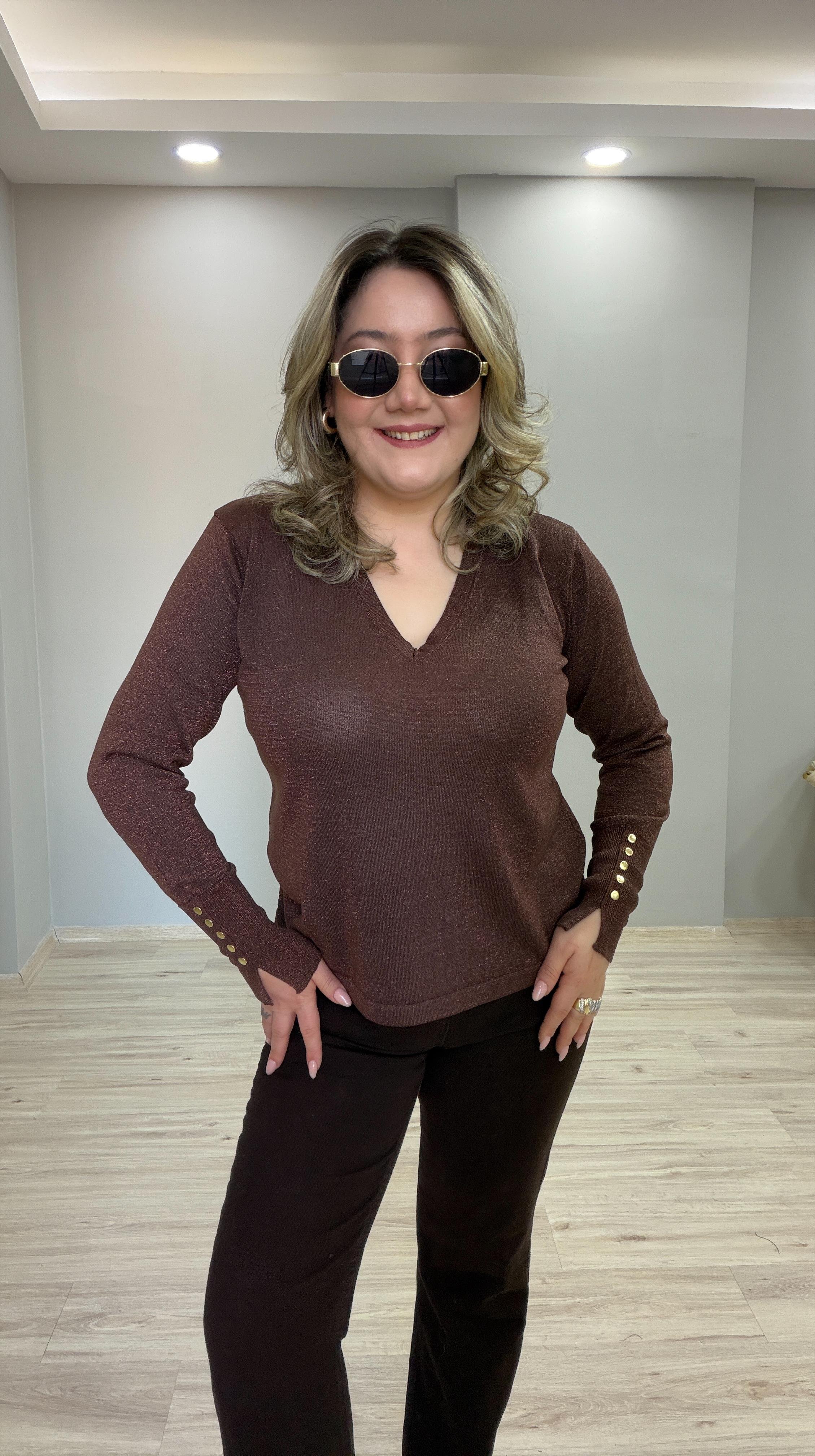 V YAKA KAHVE SİMLİ TRİKO