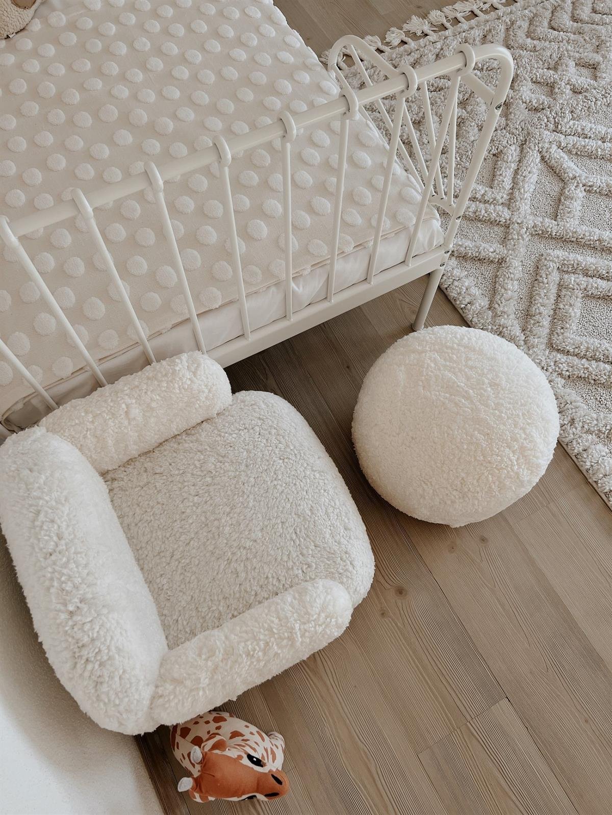 Teddy Ahşap Ayaklı Çocuk Koltuk ve Puf Beyaz 