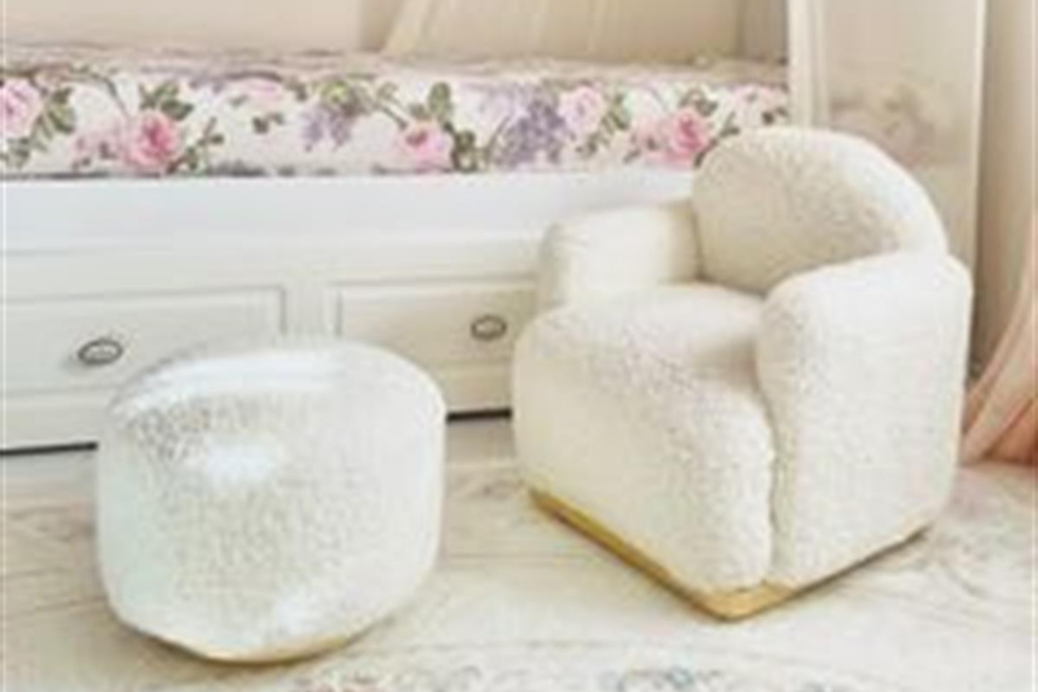 Teddy Gold Ayaklı Çocuk Koltuk ve Puf