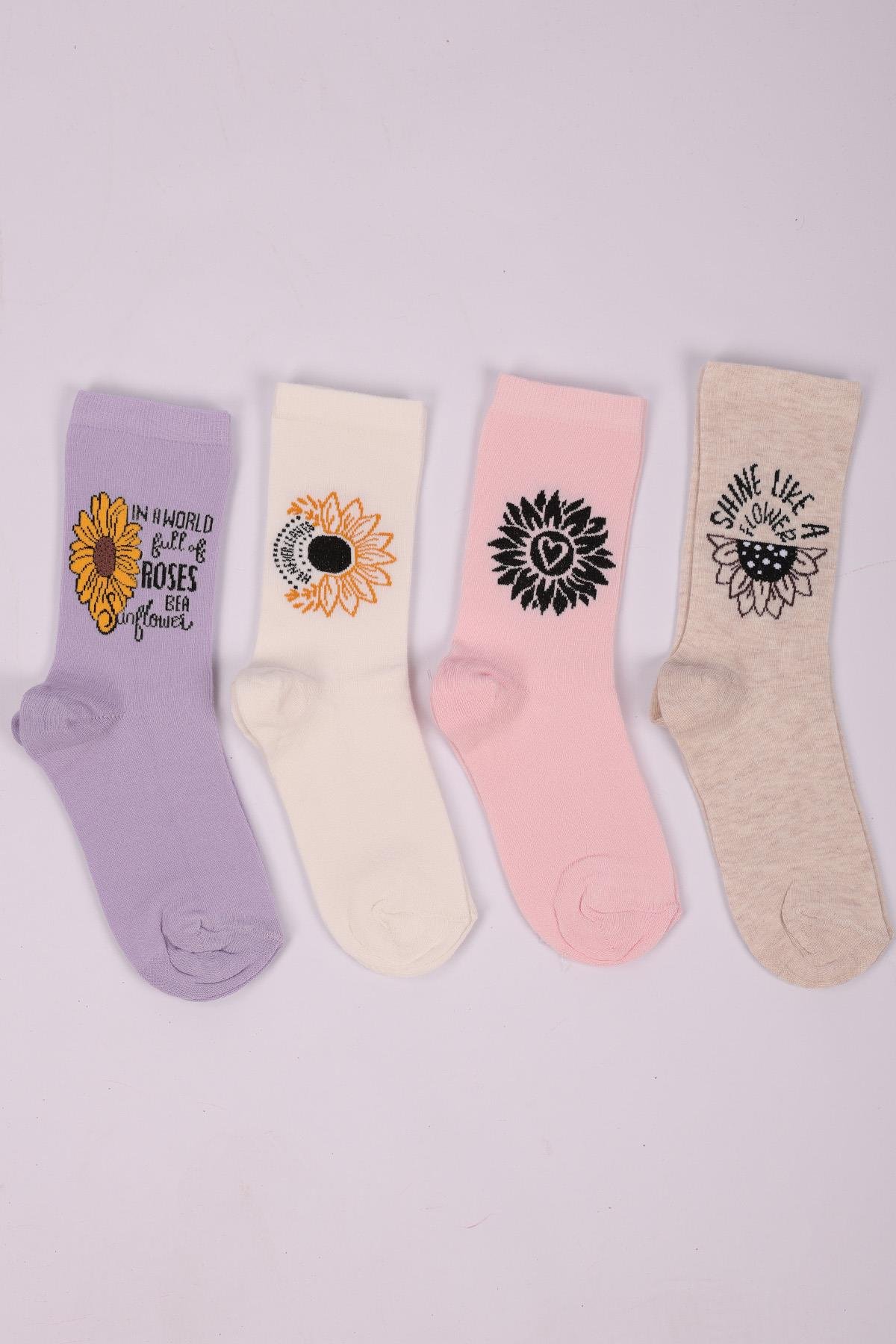 طقم من 4 جوارب بناتي منقوشة بالزهور ASORTI