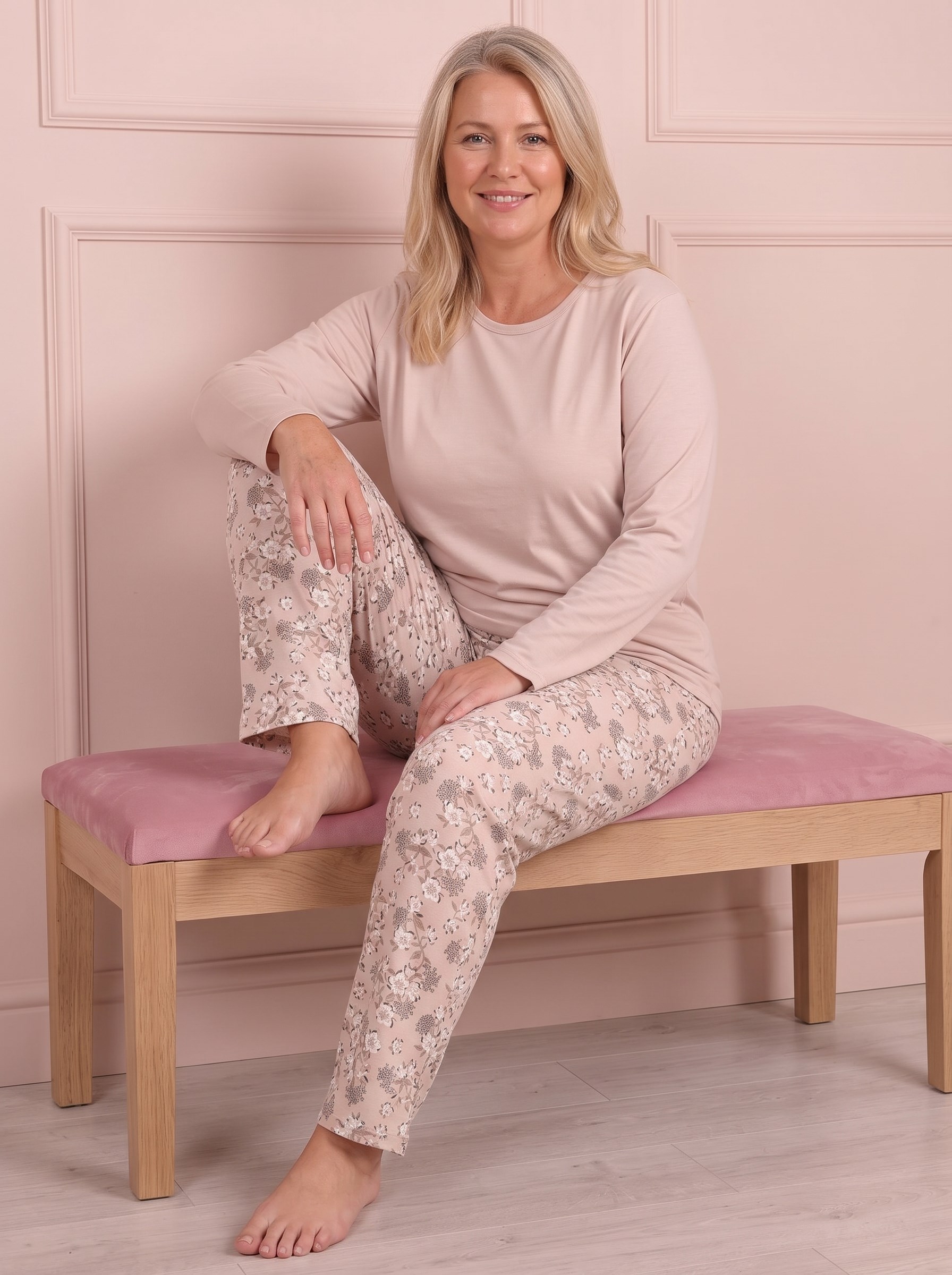Kadın Altı Çiçek Desenli Bisiklet Yaka Uzun Kol Altı Uzun Viskon Pijama Takımı