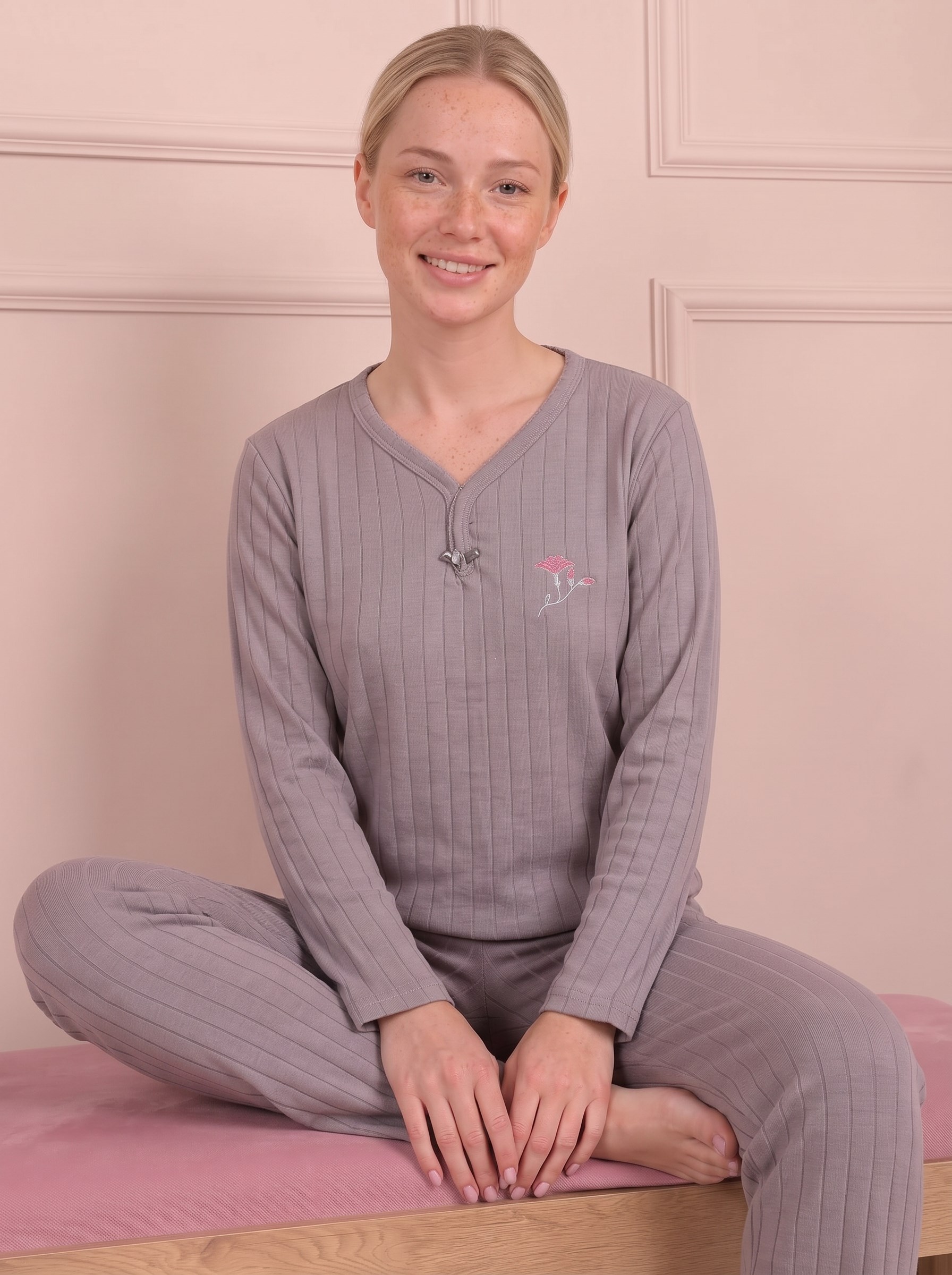Kadın Çiçek İşlemeli Biye Yakalı Uzun Kol Altı Uzun Viskon Elegance Pijama Takımı