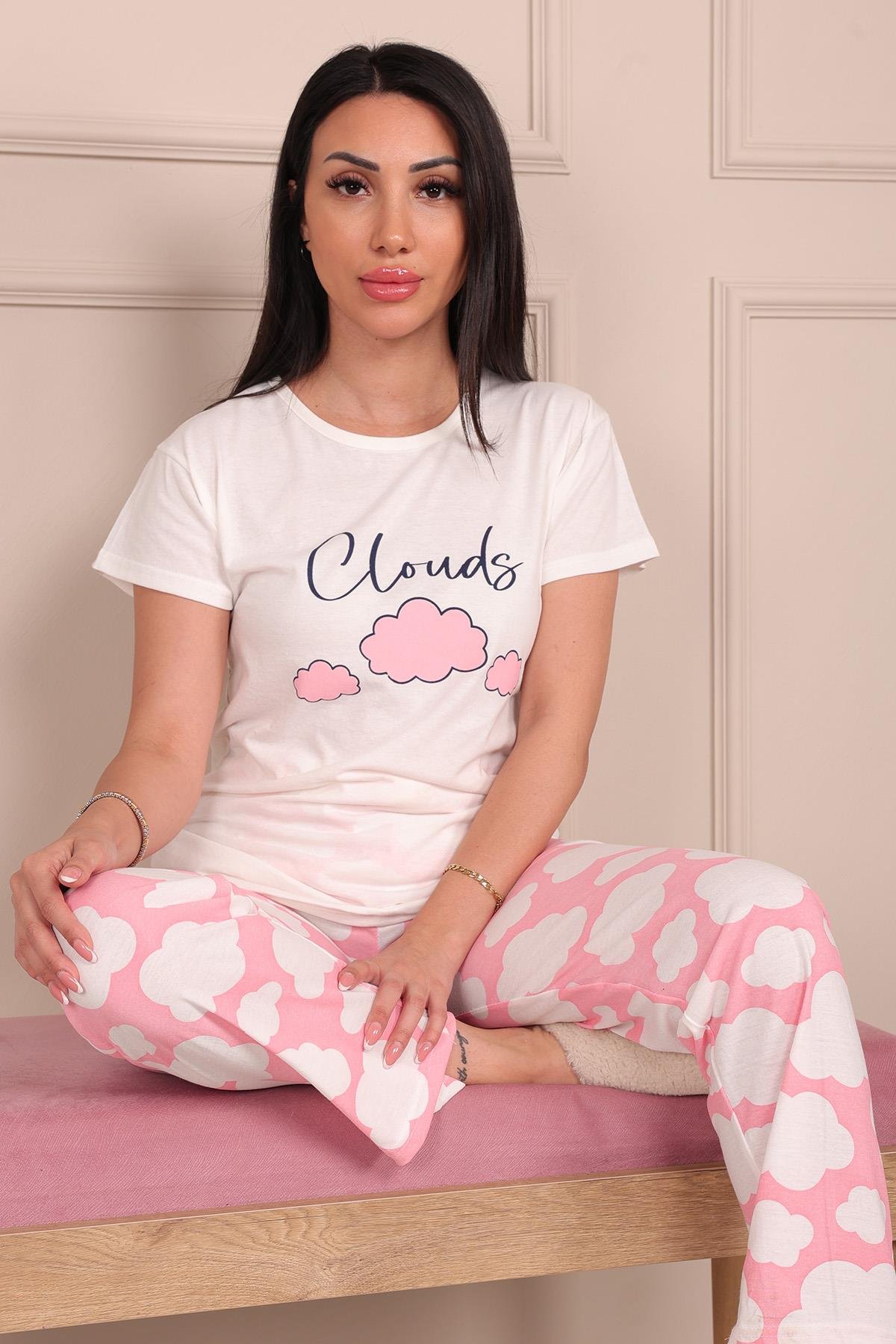 Kadın Cloud Sloganlı ve Bulut Deseni Baskılı  Bisiklet Yaka Kısa Kol Altı Uzun Penye Pijama Takımı