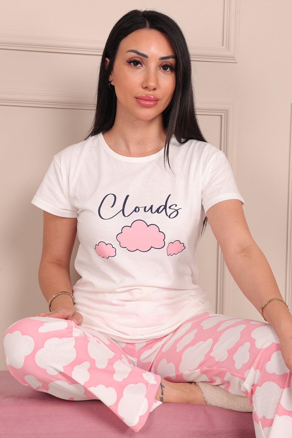 Kadın Cloud Sloganlı ve Bulut Deseni Baskılı  Bisiklet Yaka Kısa Kol Altı Uzun Penye Pijama Takımı