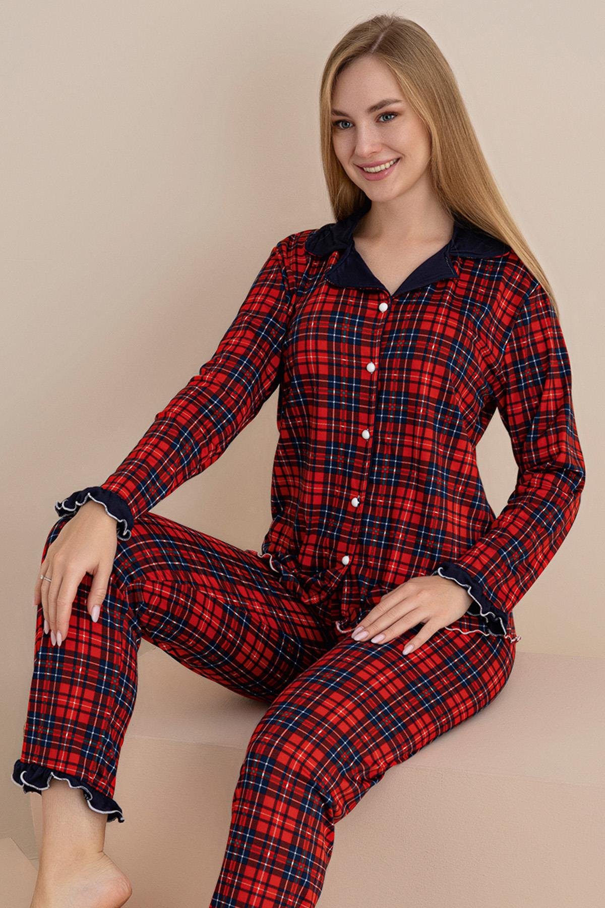 Kadın Ekose Desenli Kol ve Paçası Fırfır Detaylı Önü Düğmeli Uzun Kol Altı Uzun Milan Kumaş Pijama Takımı