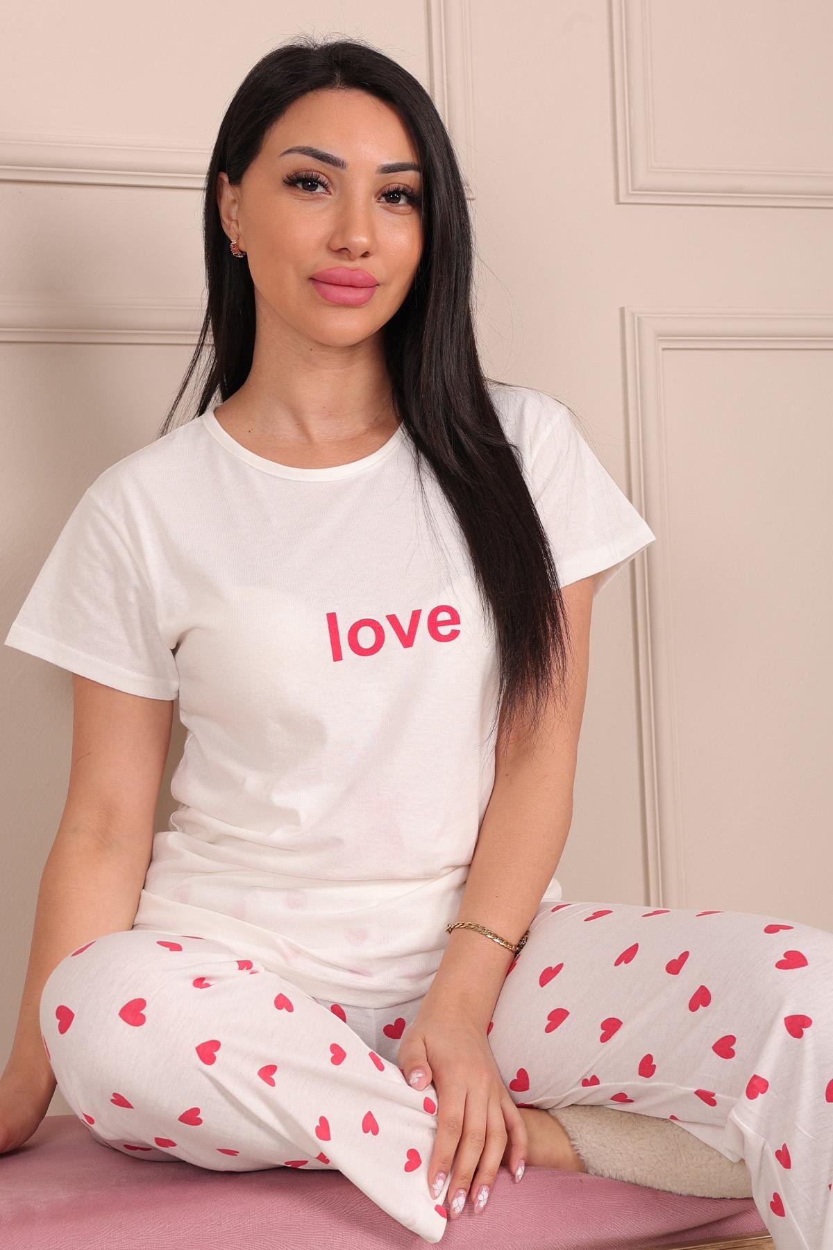 Kadın Love Sloganlı Bisiklet Yaka Kısa Kol Altı Uzun Penye Pijama Takımı