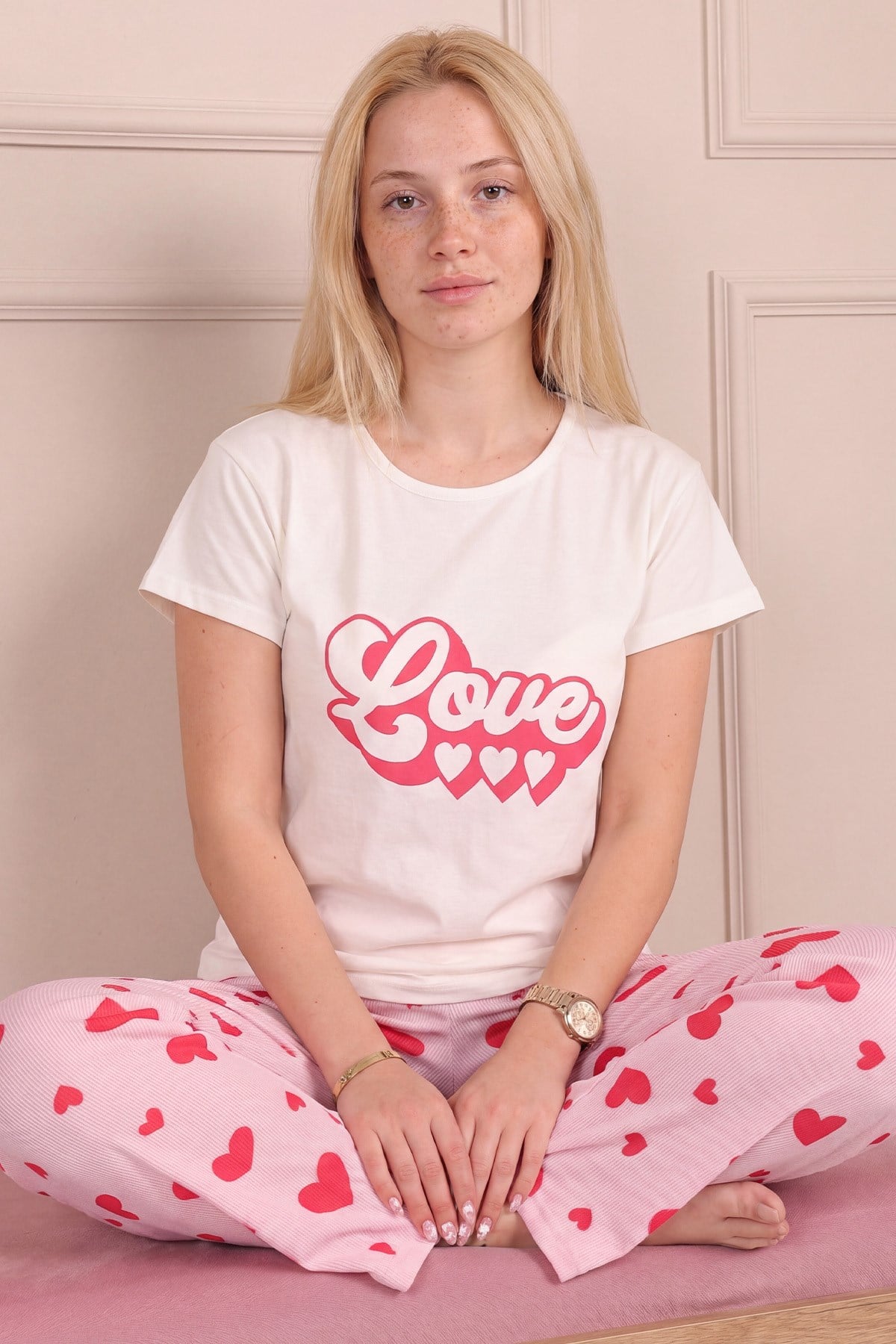 Kadın Love Sloganlı Bisiklet Yaka Kısa Kol Altı Uzun Penye Pijama Takımı