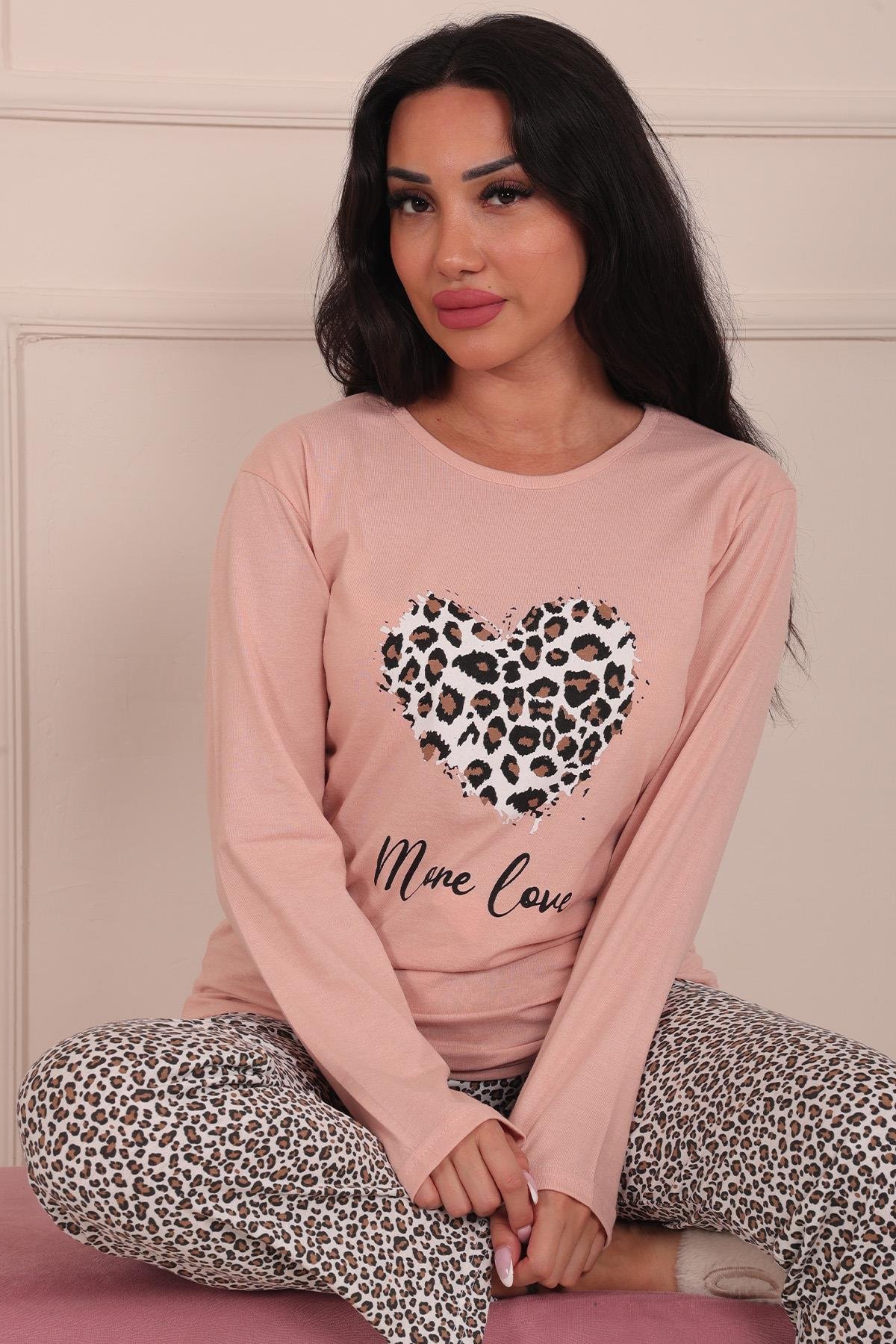 Kadın More Love Sloganlı Leopar Desenli Bisiklet Yaka Uzun Kol Altı Uzun Penye Pijama Takımı