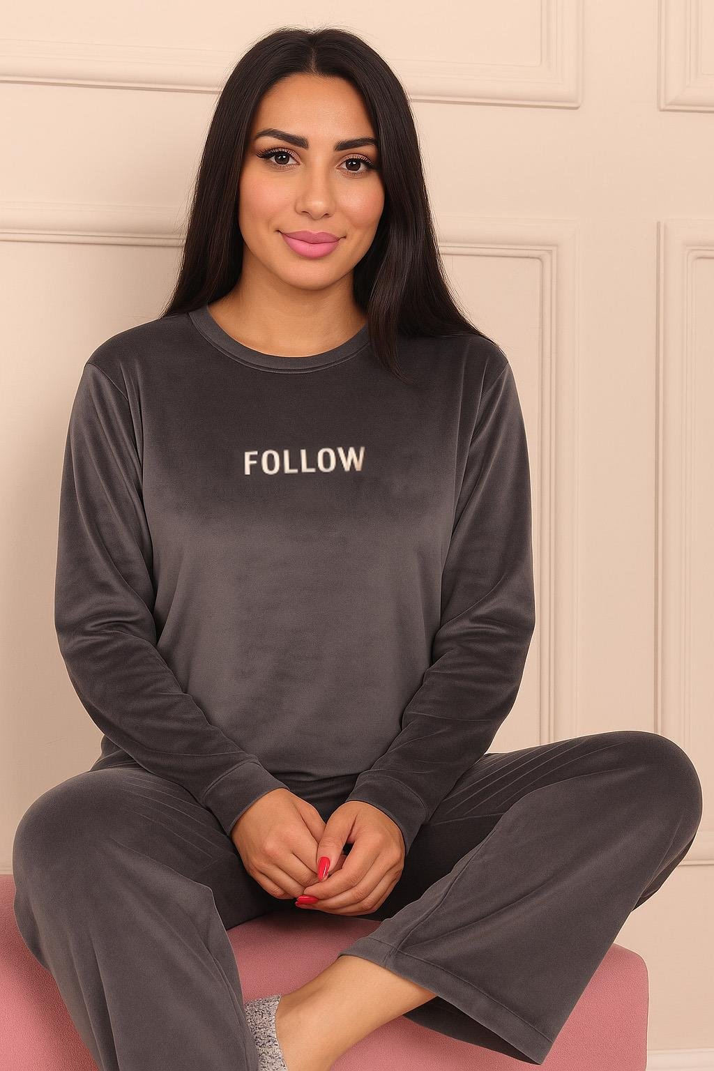 Kadın Sloganlı Uzun Kollu  Kadife Pijama Takımı