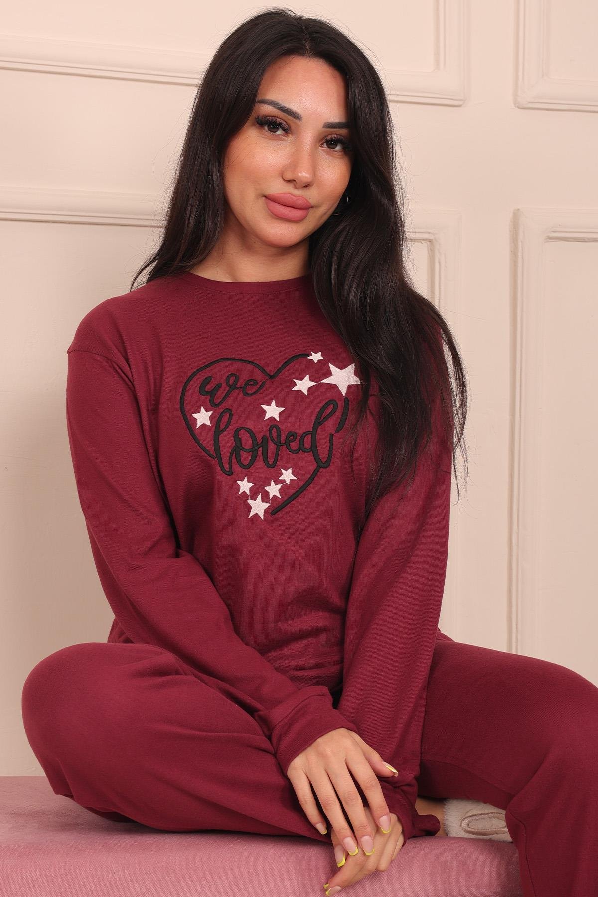 Kadın We Loved Sloganlı ve Altı Yıldız Desenli Termal Pijama Takımı