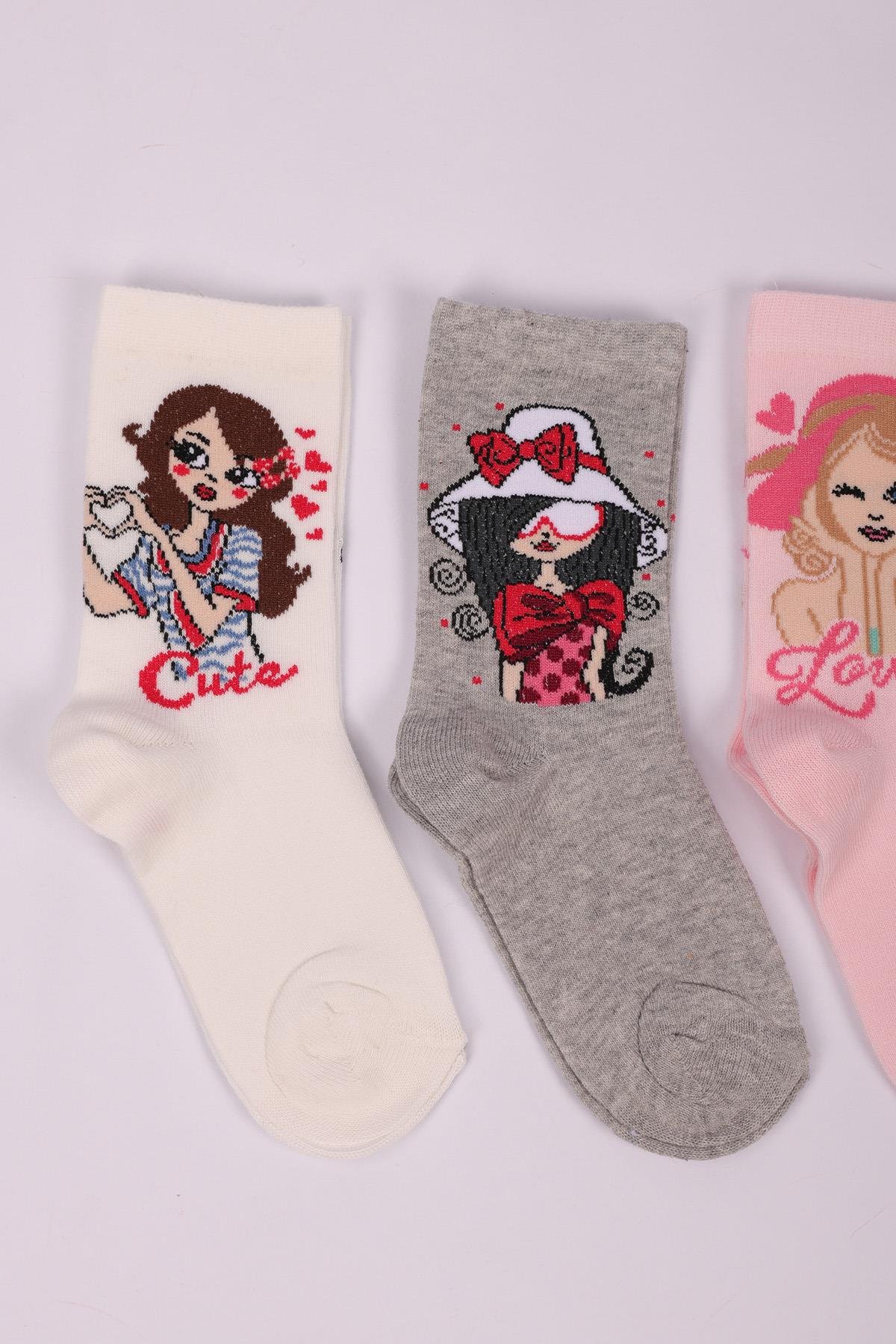 مجموعة شخصيات مكونة من 4 جوارب للفتيات ASORTI