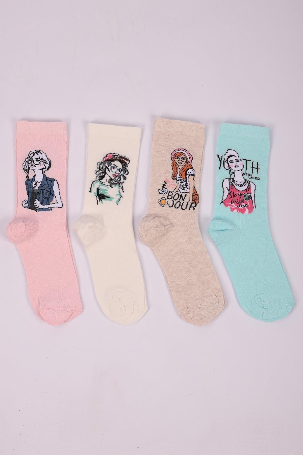 مجموعة شخصيات مكونة من 4 جوارب للفتيات ASORTI