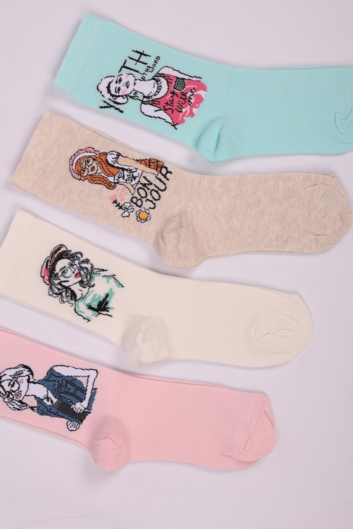 مجموعة شخصيات مكونة من 4 جوارب للفتيات ASORTI