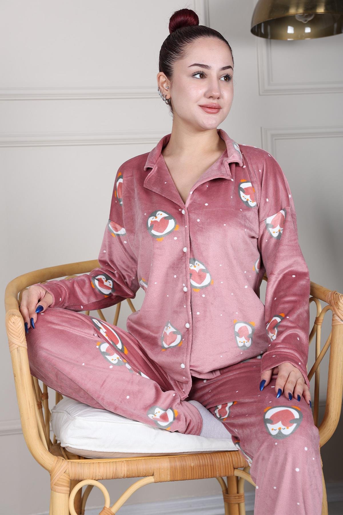 Penguen Desenli Önü Düğmeli Kadife Pijama Takımı GÜL KURUSU