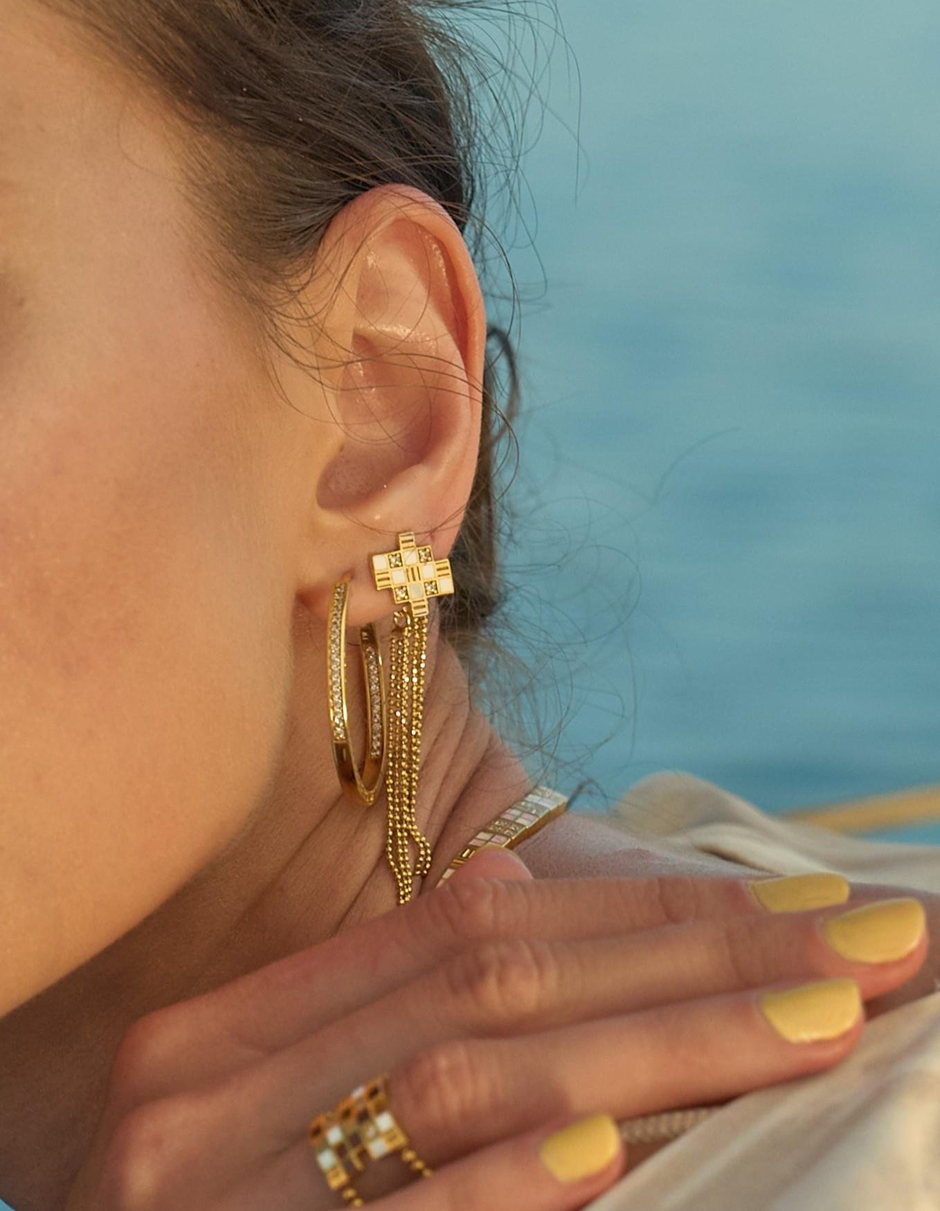 Fusion Allure Zincir Detaylı Küpe