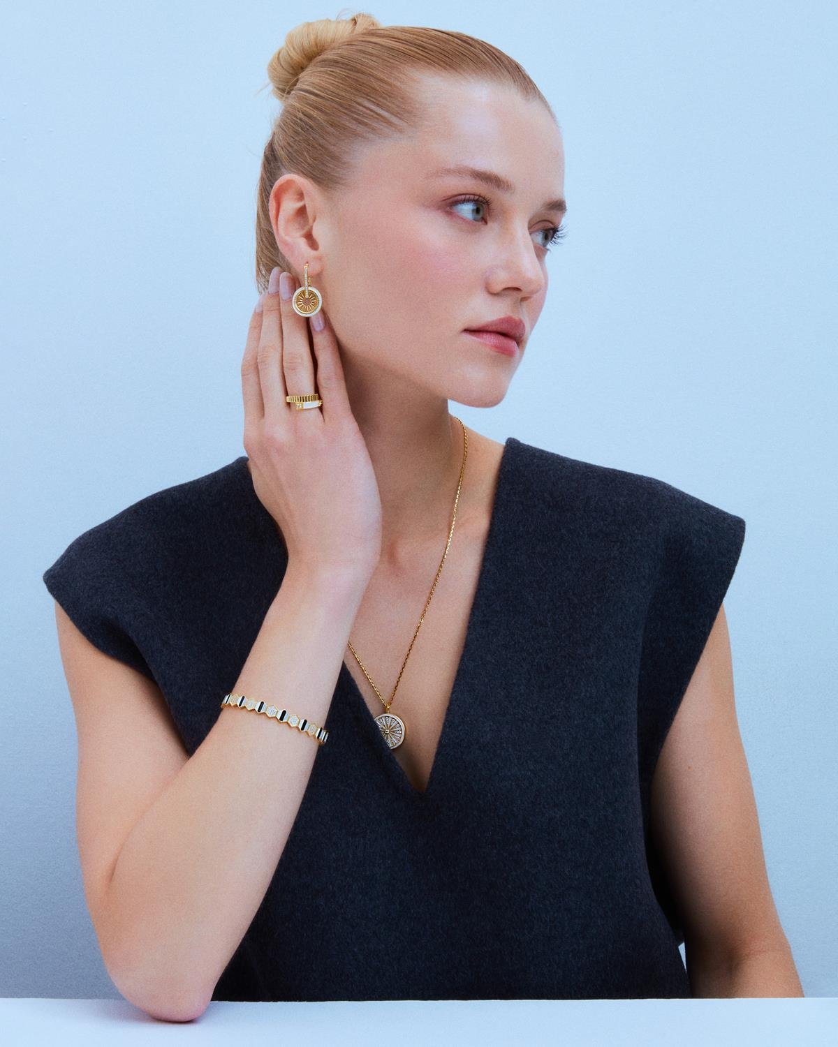 Glamourous Radiance Kolye