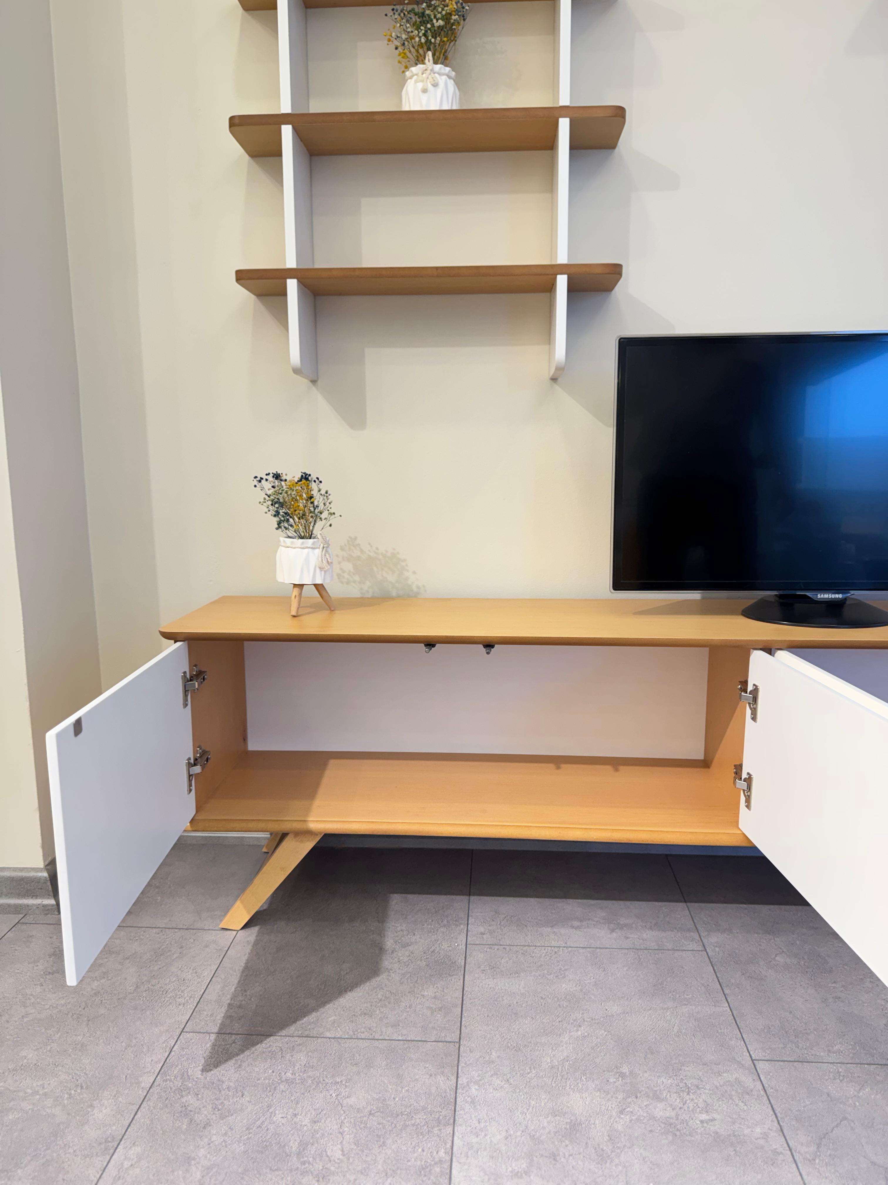 PARİS TV ÜNİTESİ
