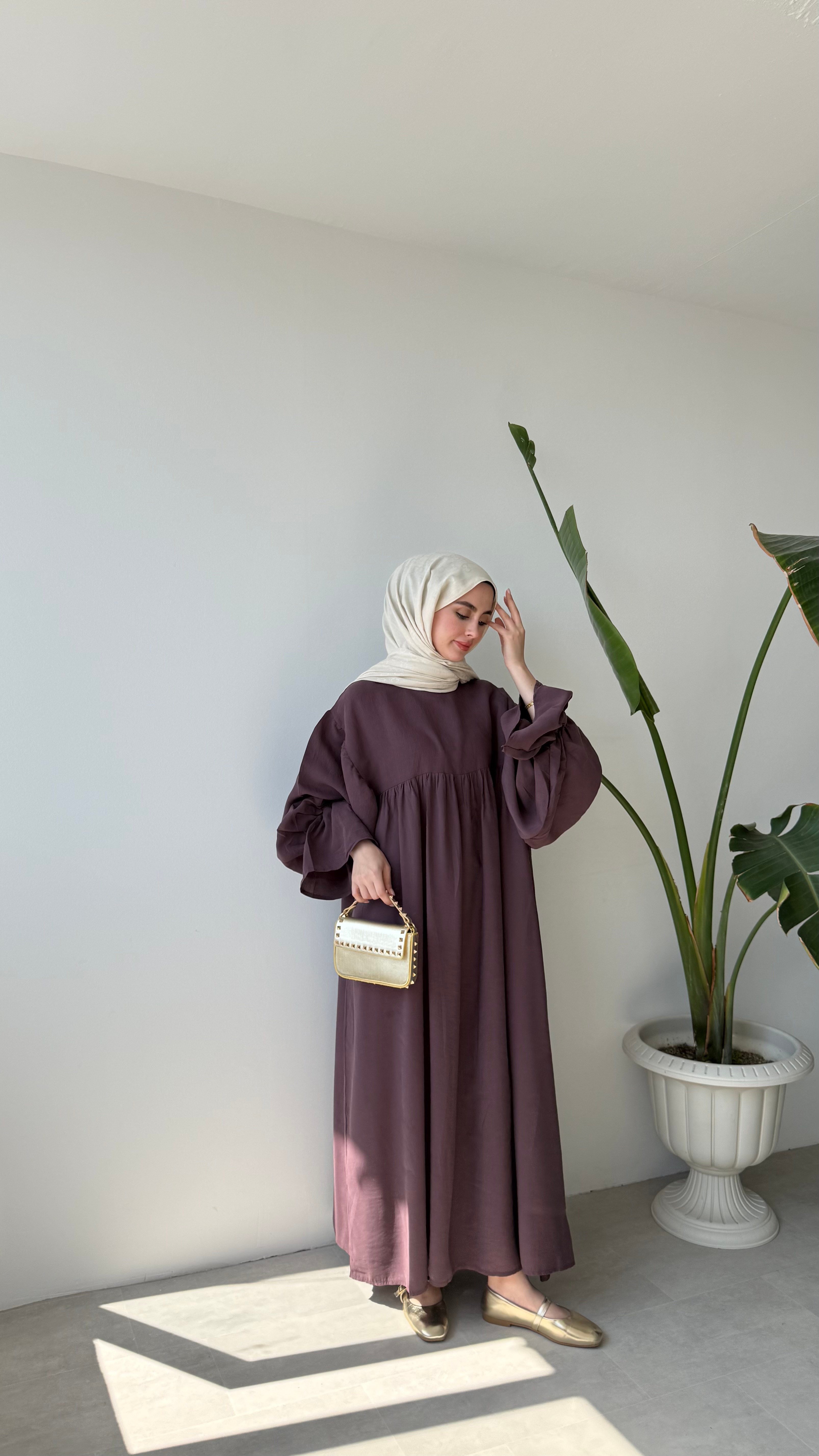 KOLLARI BÜZGÜLÜ MODAL ELBİSE - MÜRDÜM