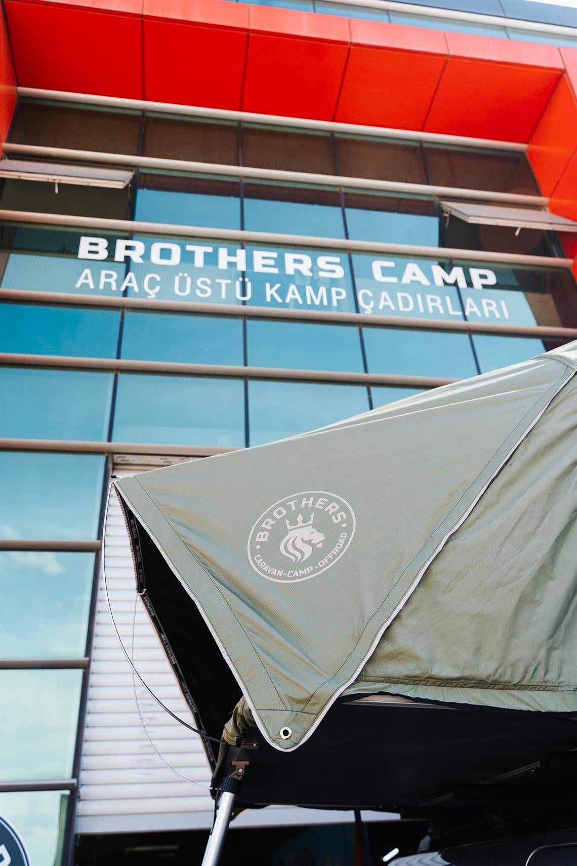 BROTHERSCAMP ARAÇ ÜSTÜ ÇADIR AİLE MODELİ 