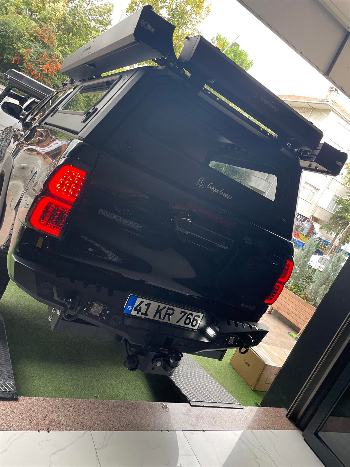 PİCKUP UYUMLU CAMLI CANOPY 