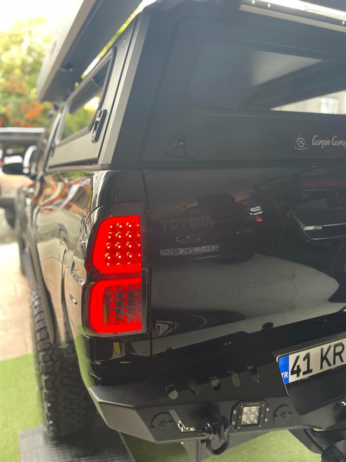 PİCKUP UYUMLU CAMLI CANOPY 