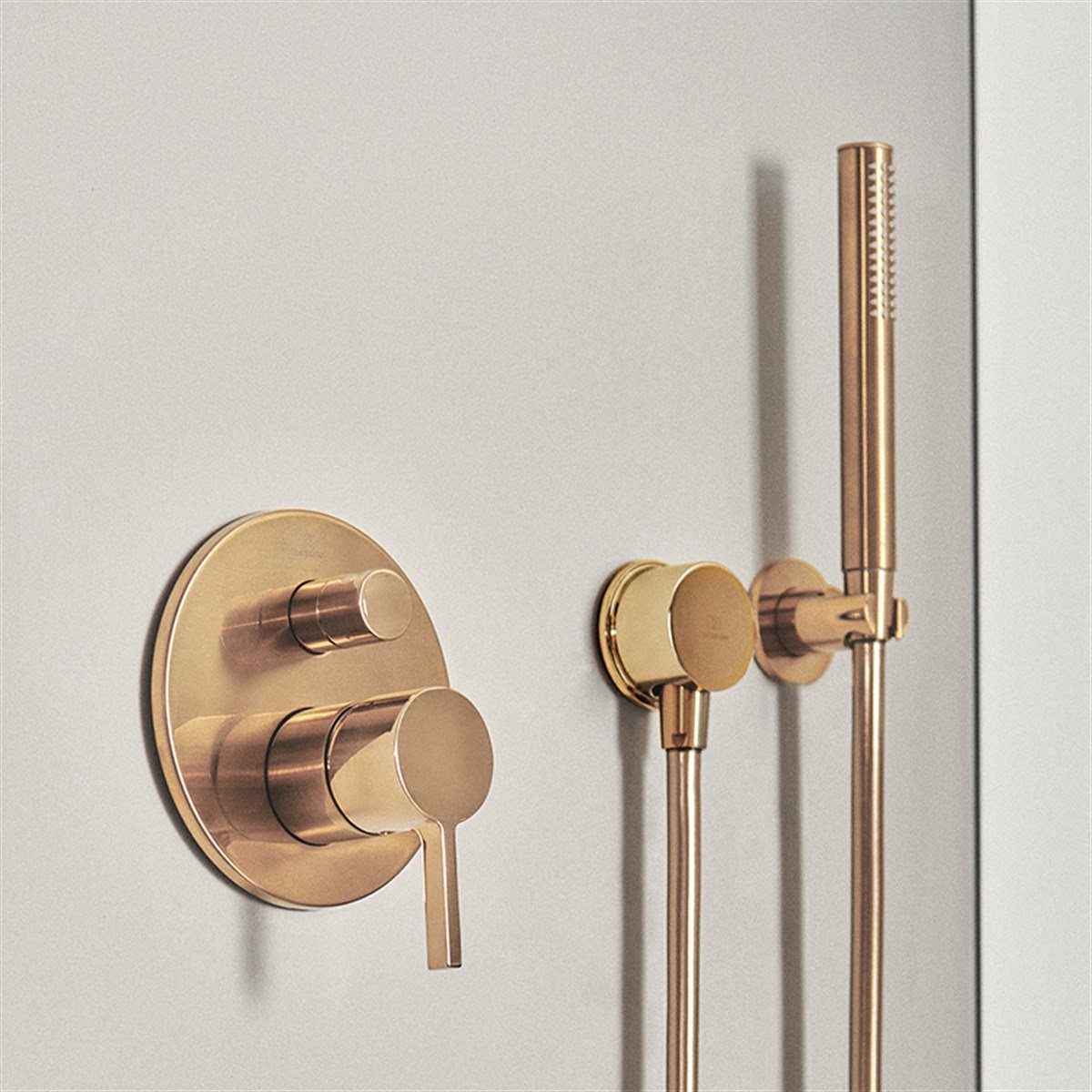 Ideal Standard IdealRain Ankastre Dirsek-Askı Fırçalanmış Altın