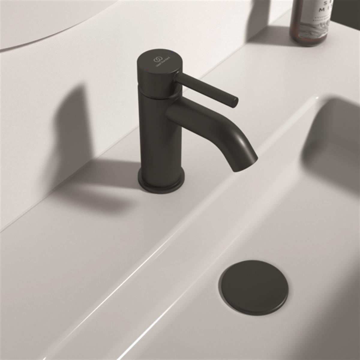 MARKA}Lavabo BataryasıBC268XGCeraline Lavabo Bataryası Mat Siyah Sifon Kumandasız-5 L/dk