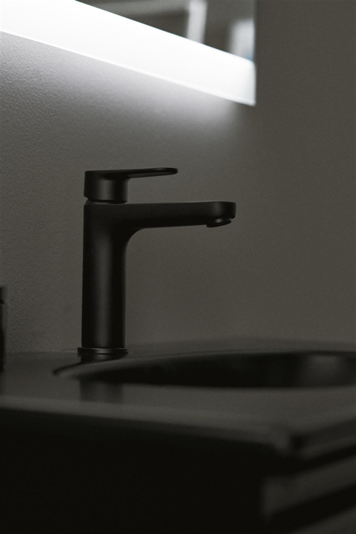 MARKA}Lavabo BataryasıBC554XGIdeal Standard Cerafine O H120 Lavabo Bataryası 5L/dk Mat Siyah Sifon Kumandasız