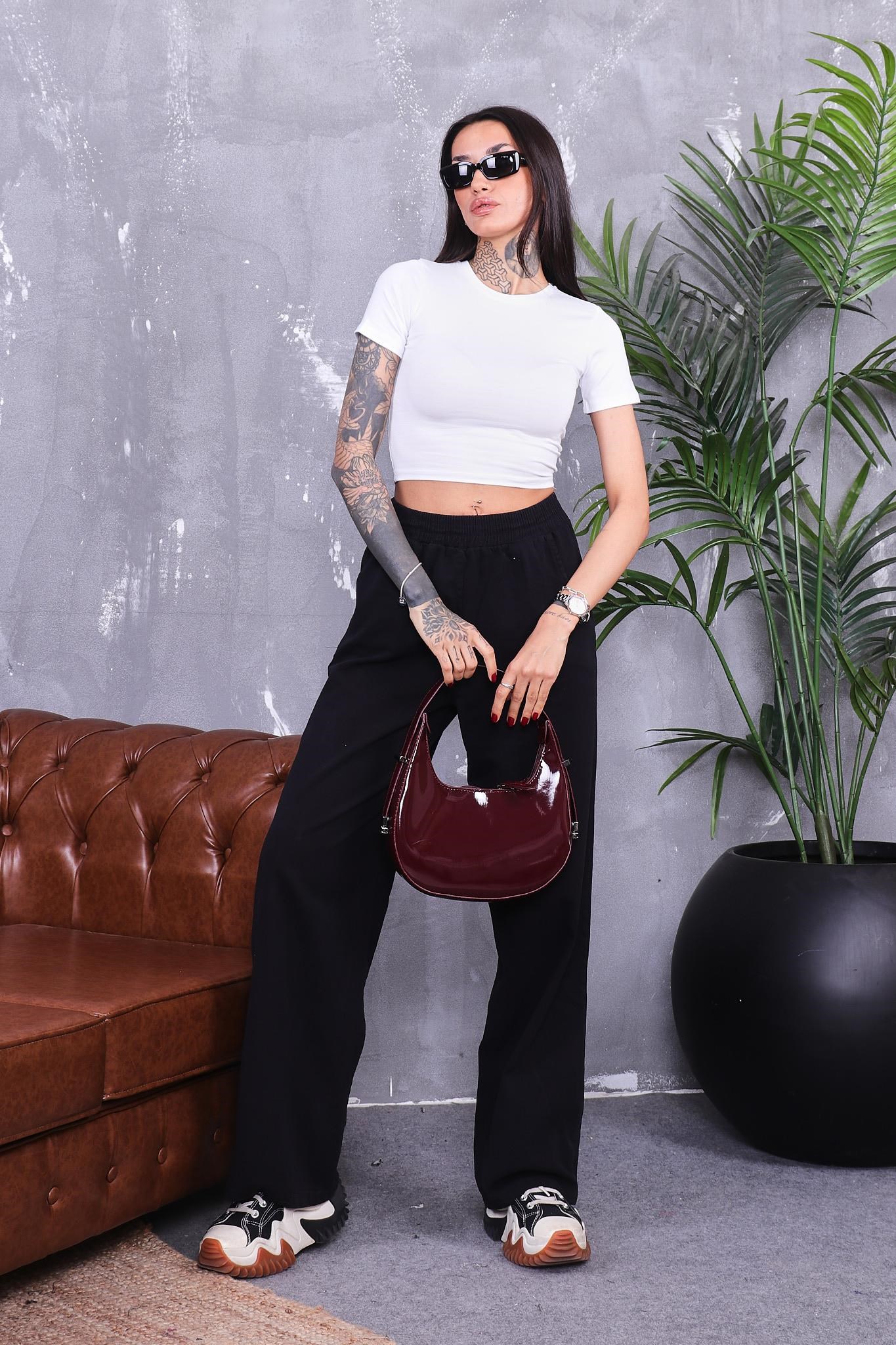 Bisiklet Yaka Pamuklu Likralı Crop T-shirt