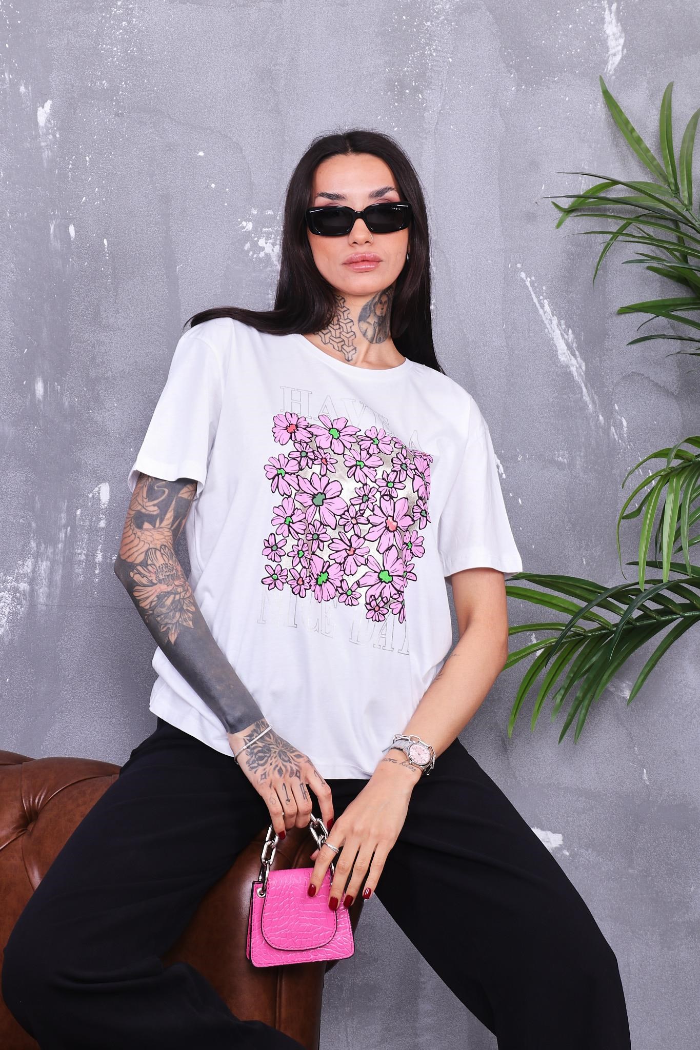 Çiçek Baskılı Parlak Tshirt