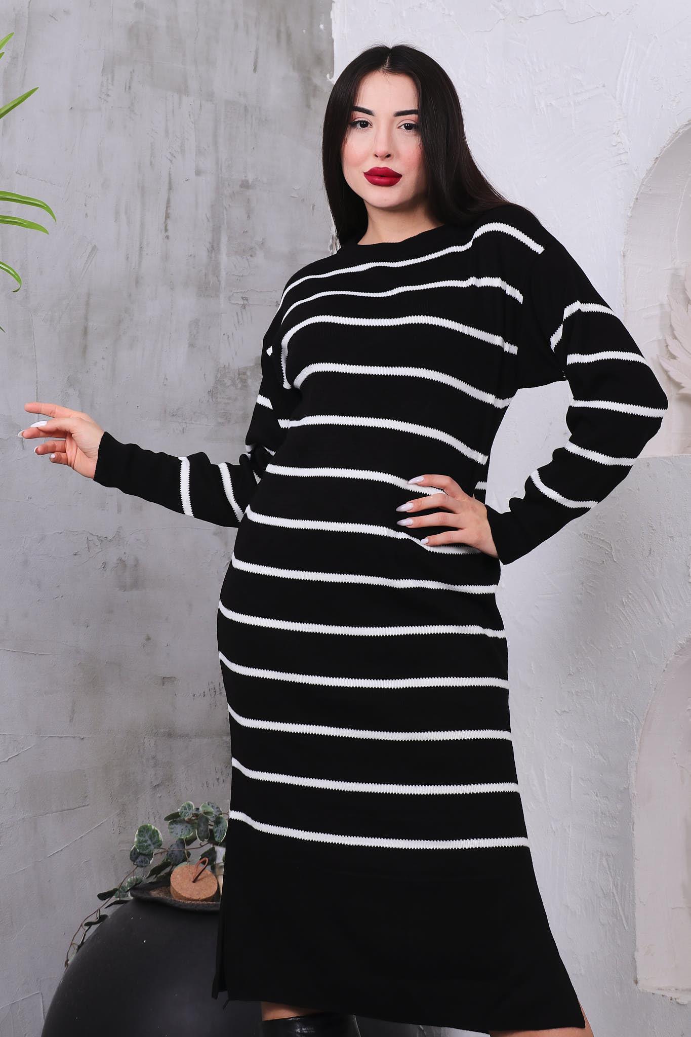 Çizgili Oversize Triko Elbise