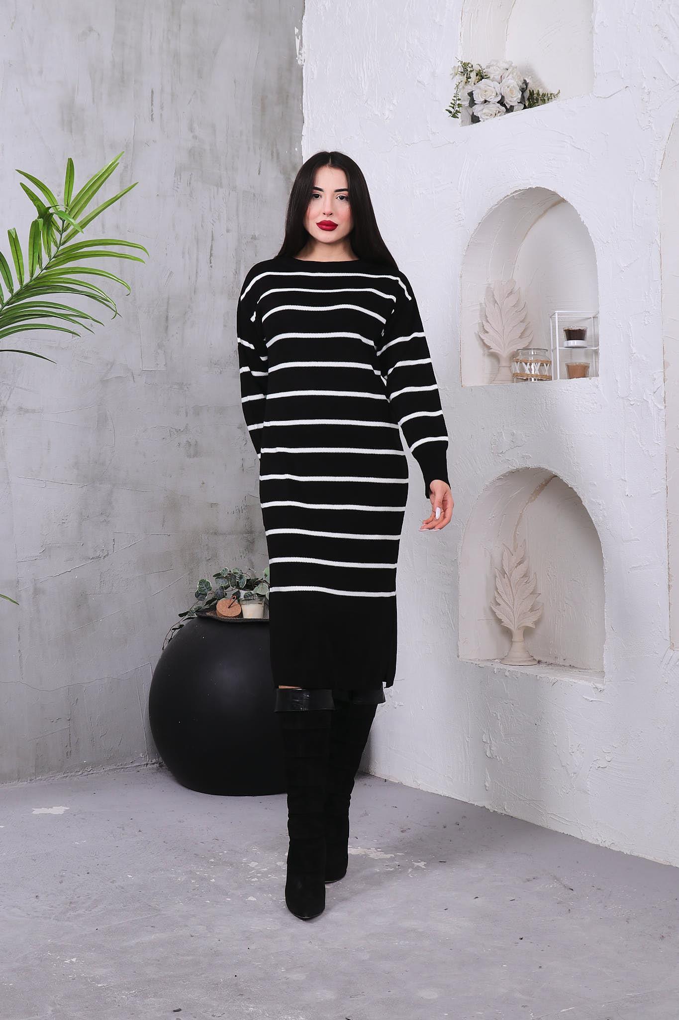 Çizgili Oversize Triko Elbise