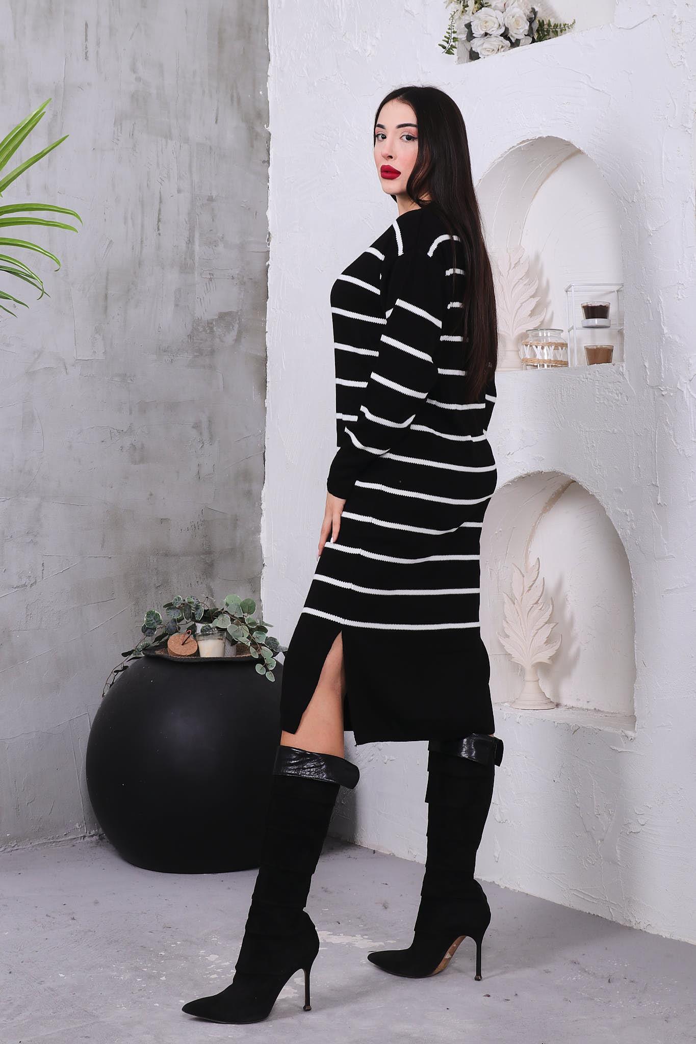 Çizgili Oversize Triko Elbise